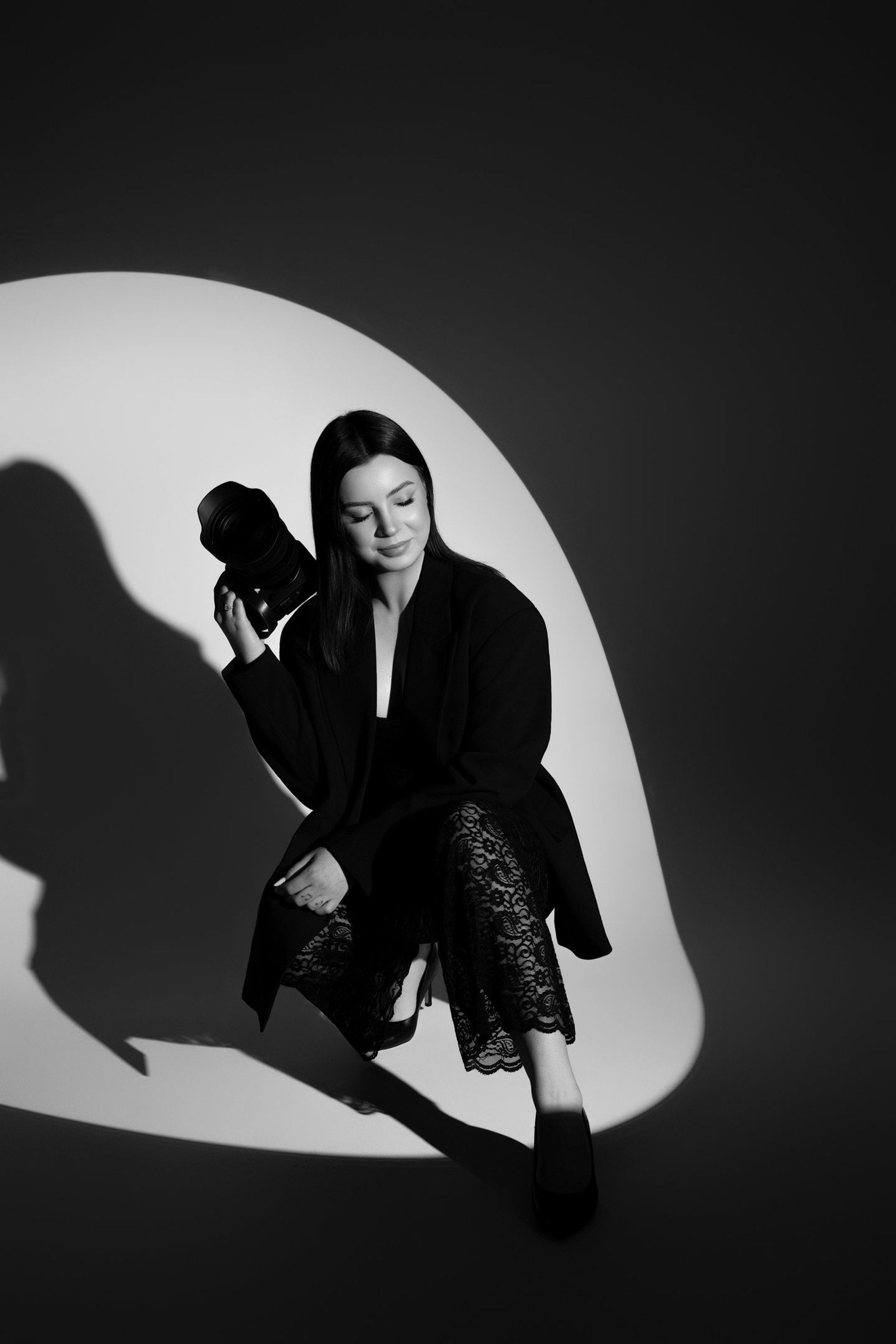 an abstract photo of a curved building with a blue sky in the background