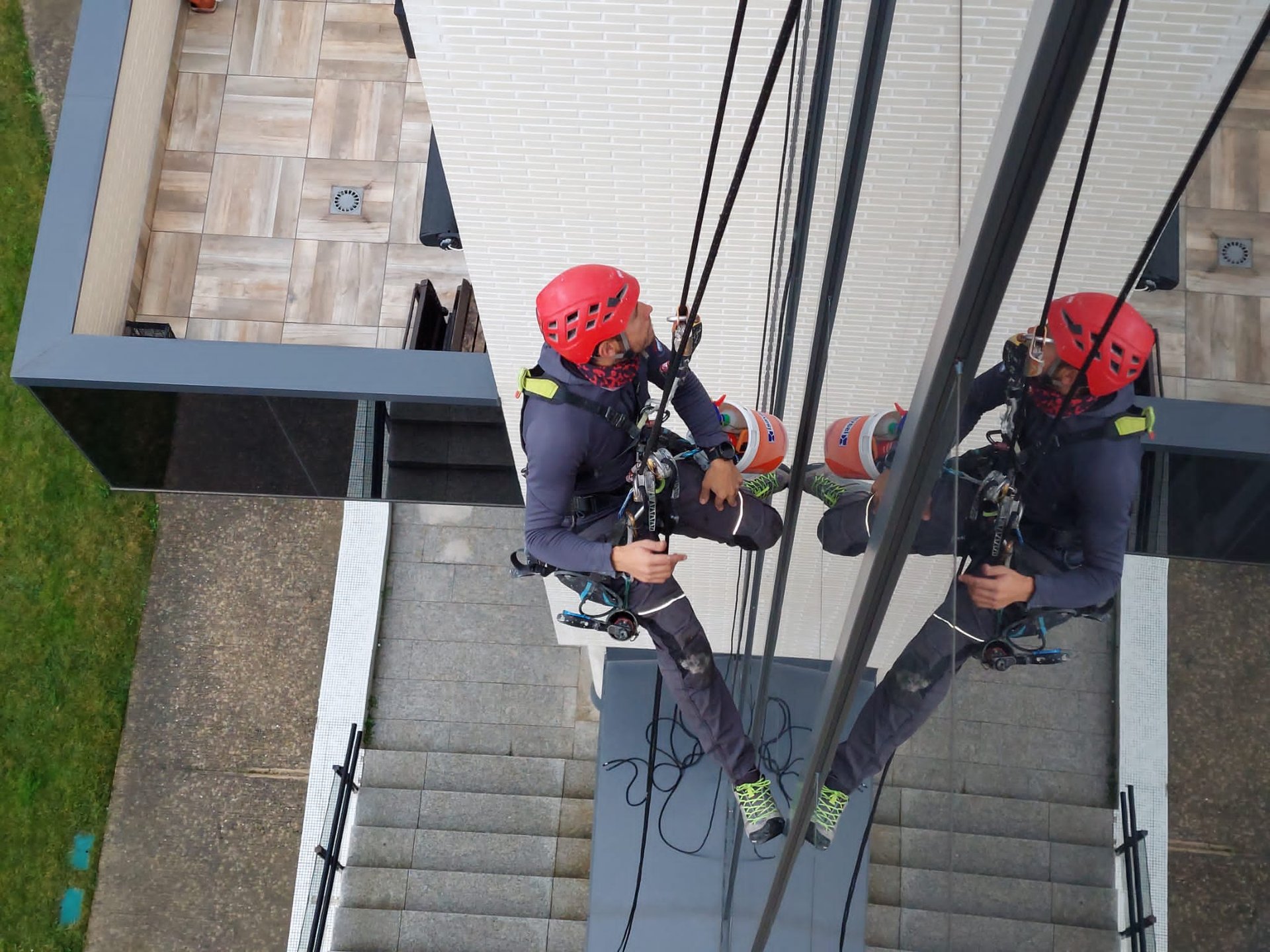 black and brown leather padded tub sofa