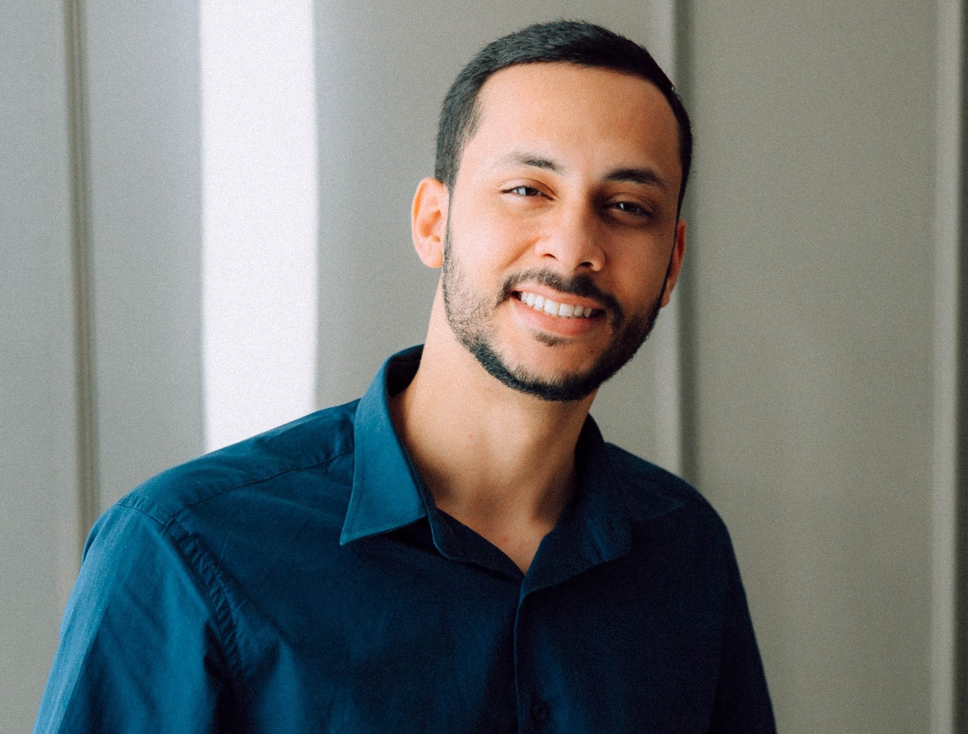 black and brown leather padded tub sofa