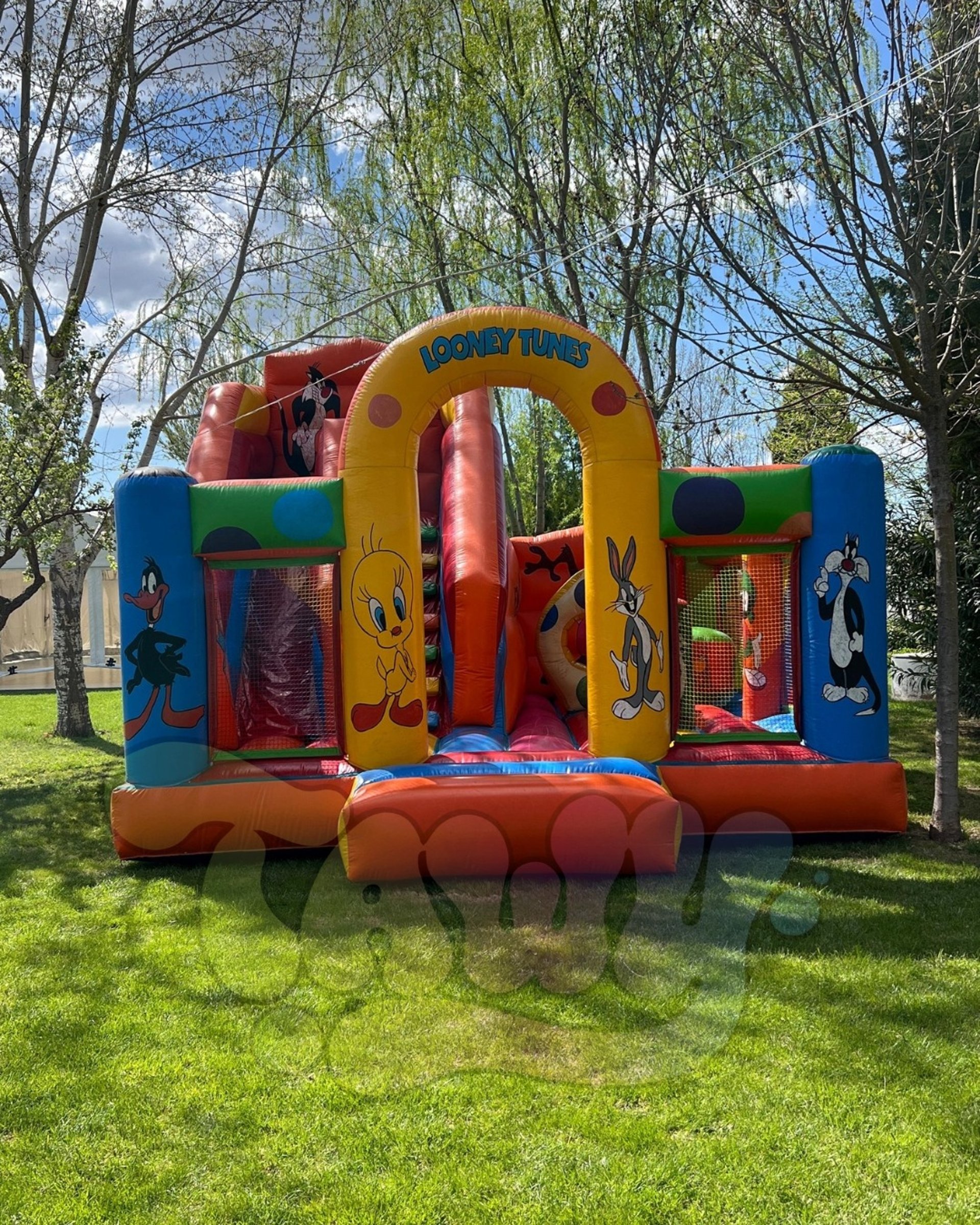 Castillo hinchable para alquiler en Madrid y Toledo