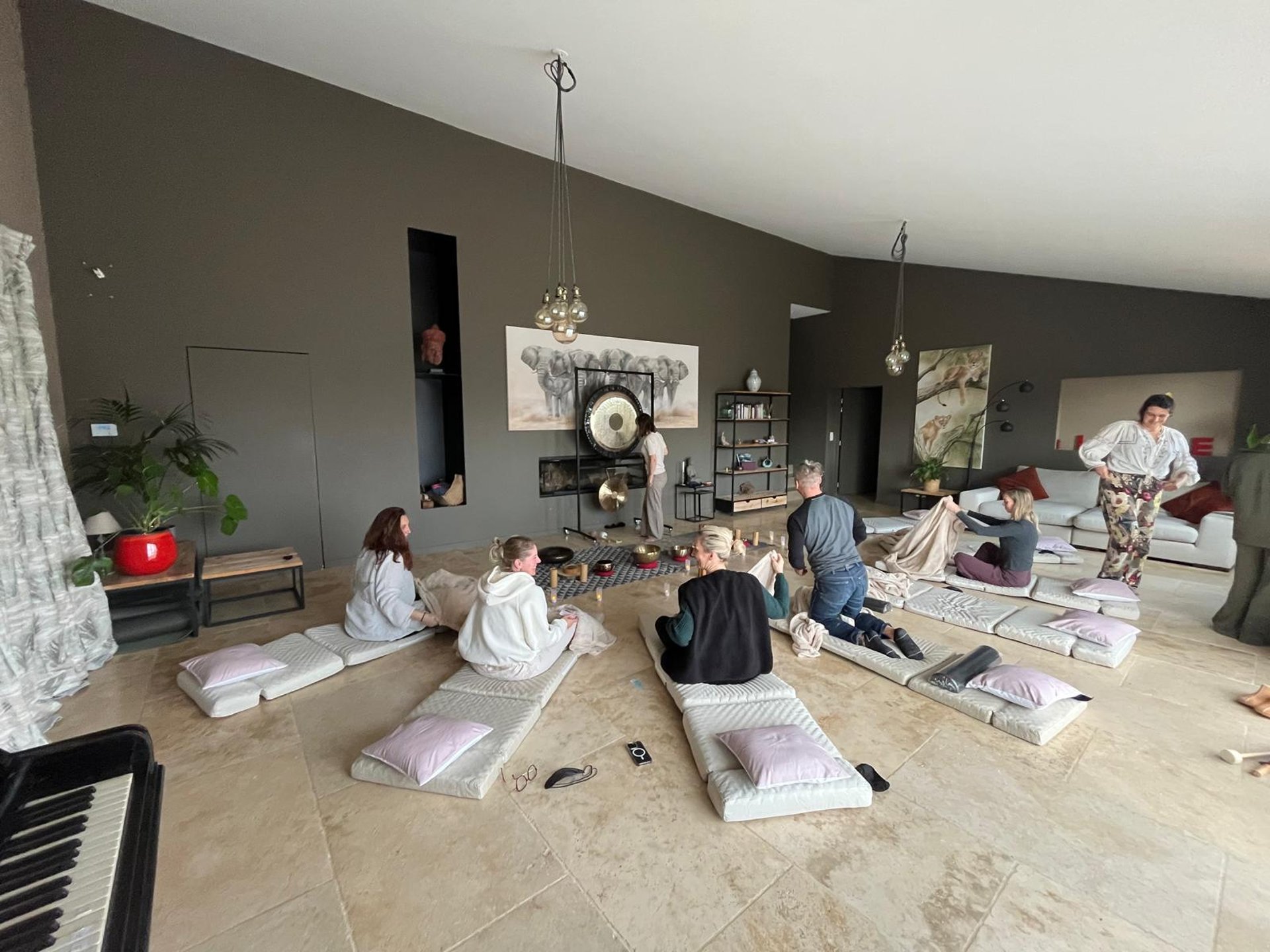 Seance yoga à la villa Louise