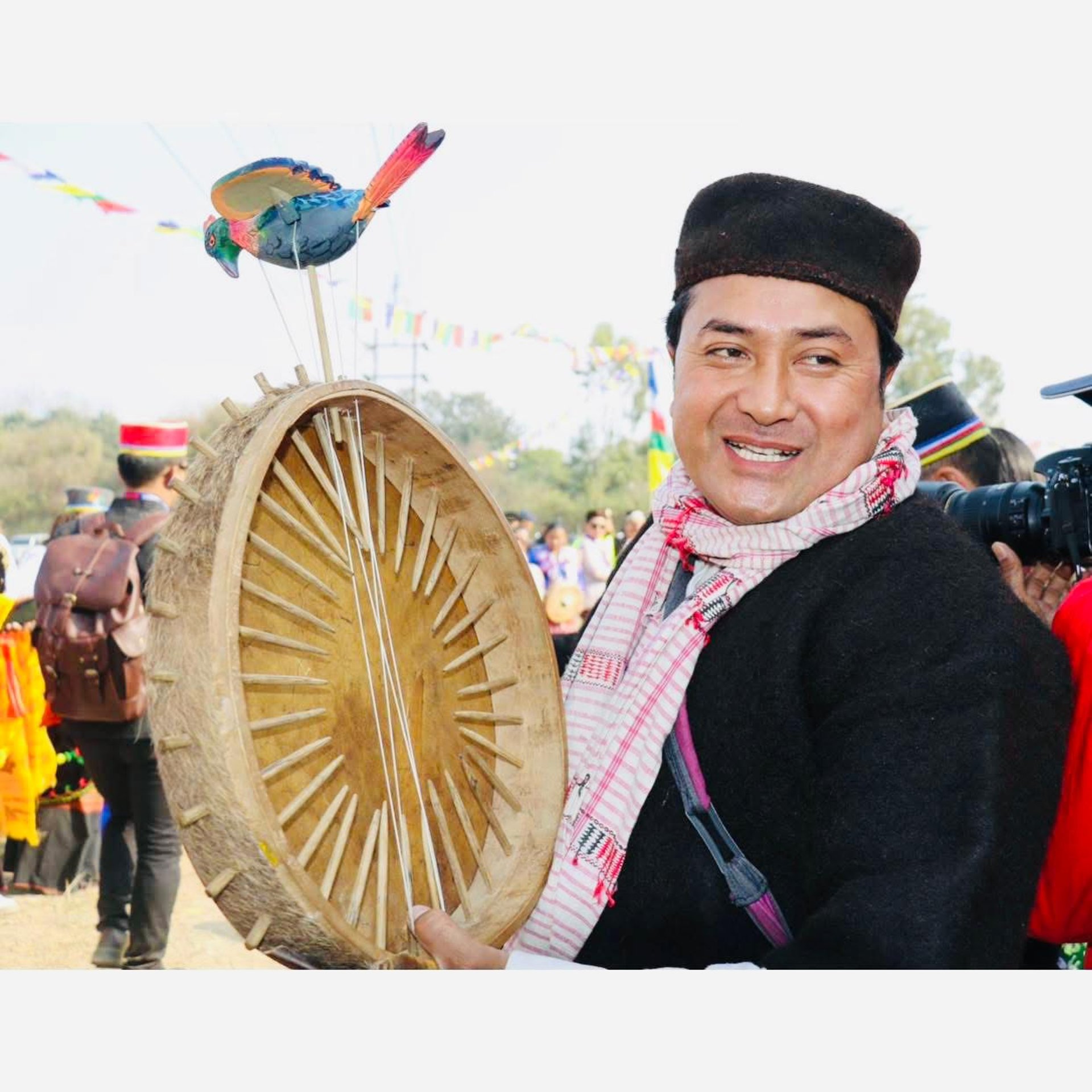 black and white bed linen