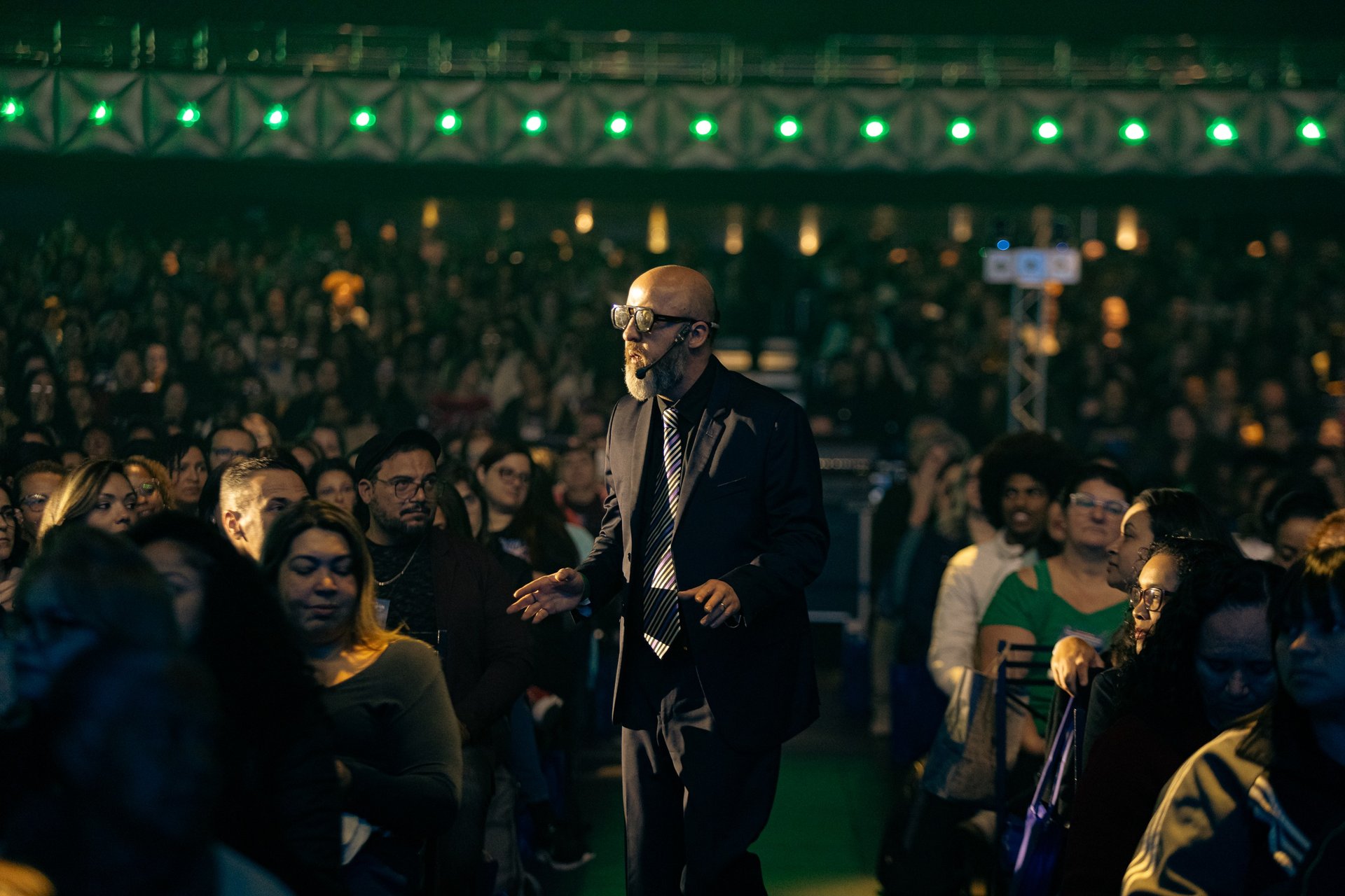 black and brown leather padded tub sofa