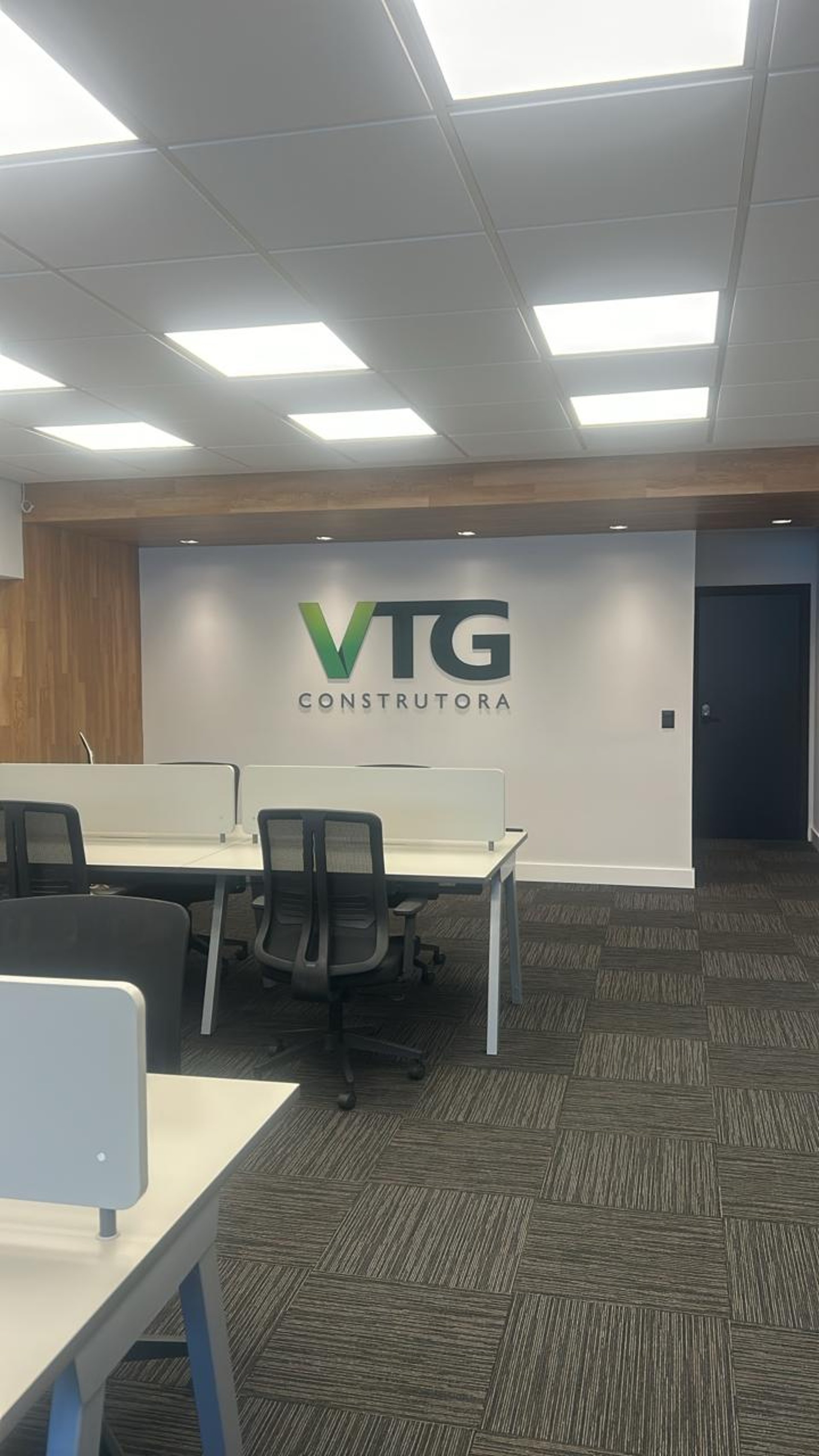 mountain range under blue sky