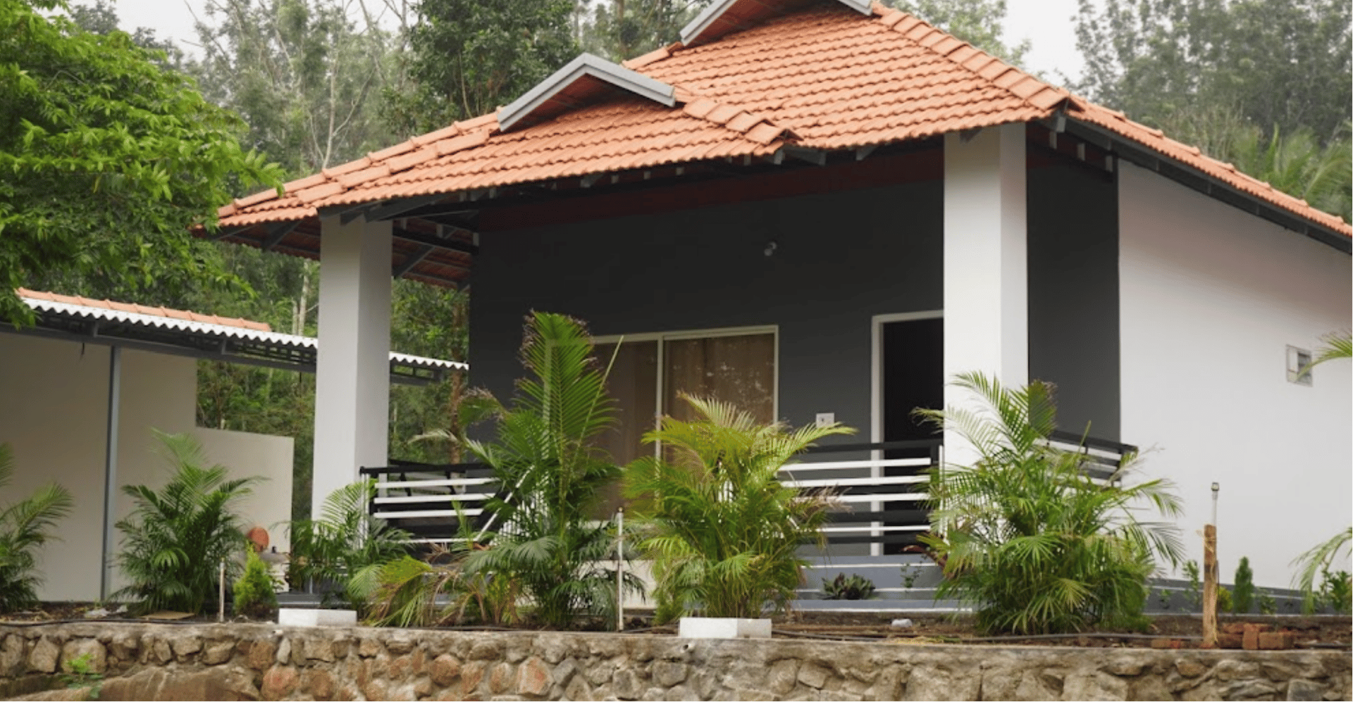 black and white bed linen