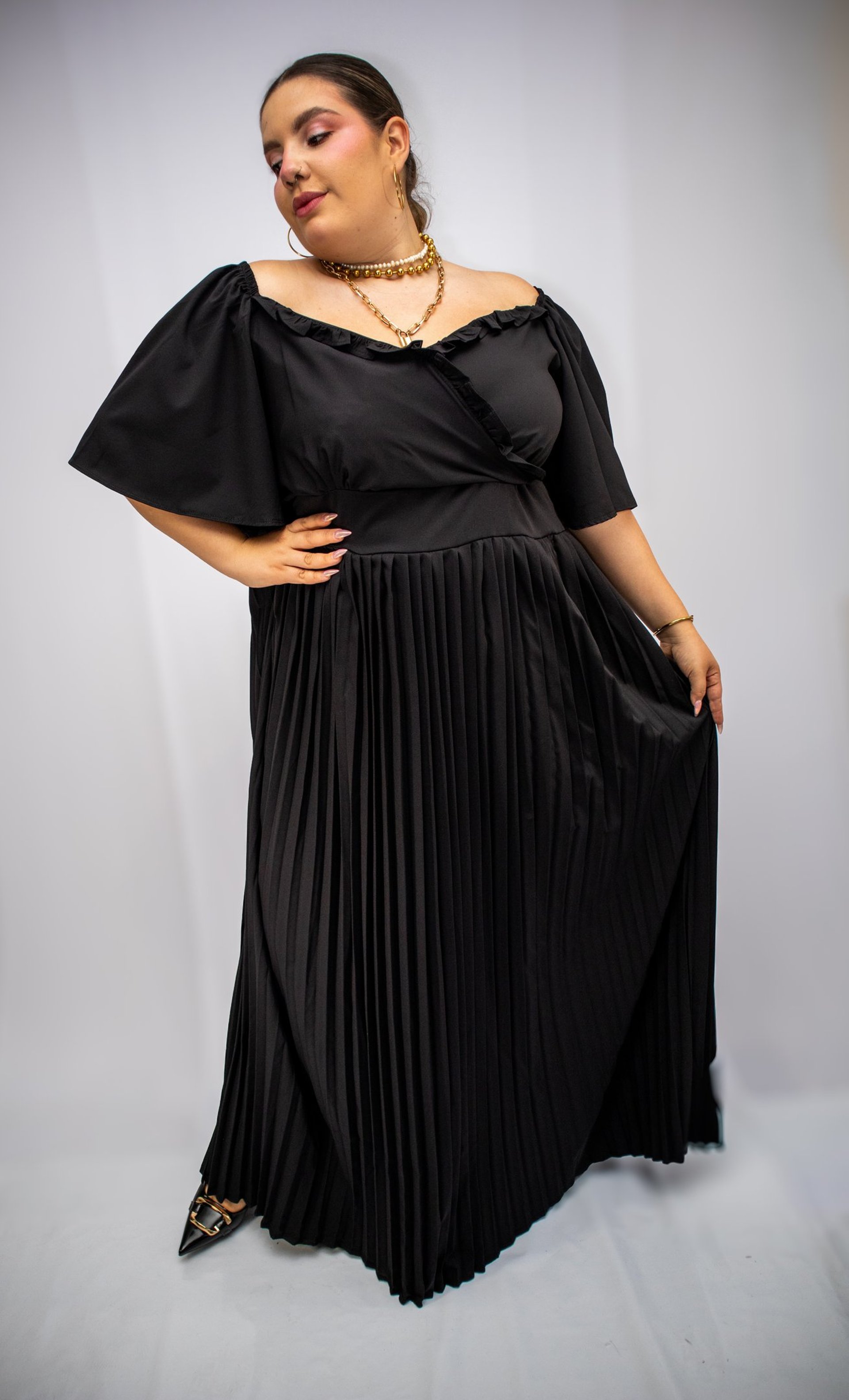 black and white bed linen