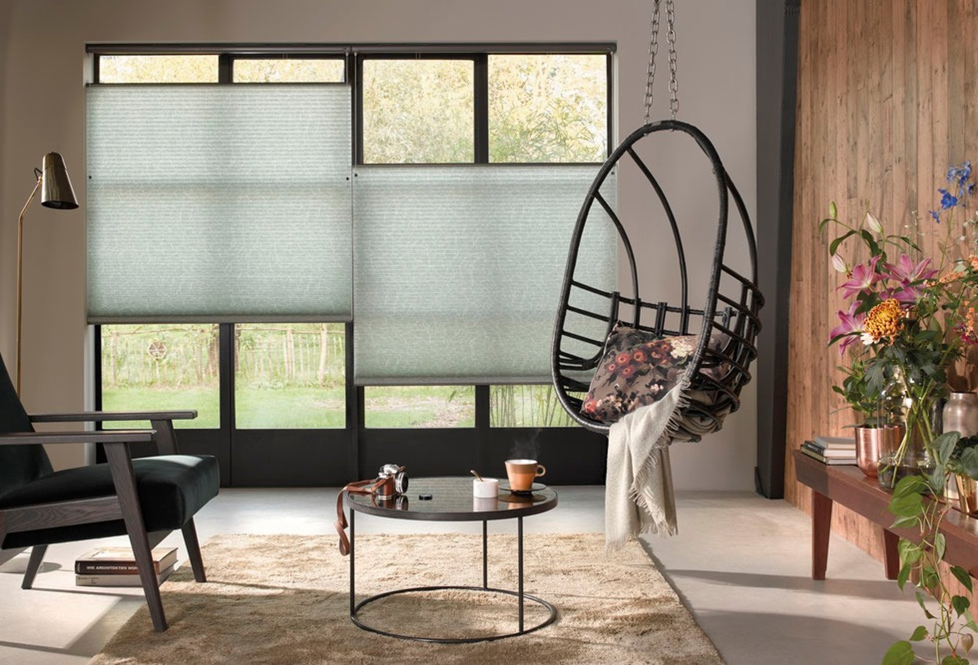 black and white bed linen