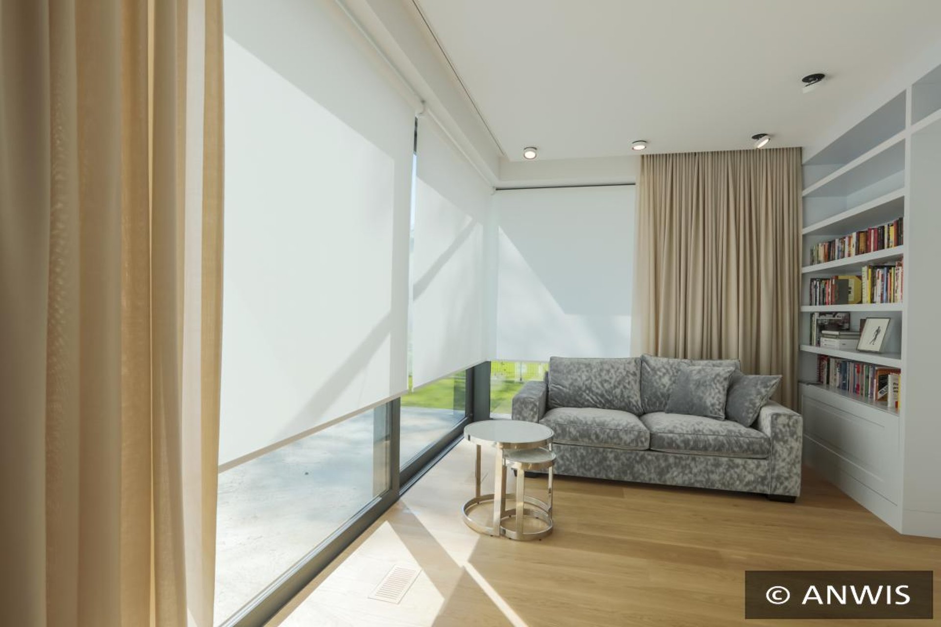 black and white bed linen