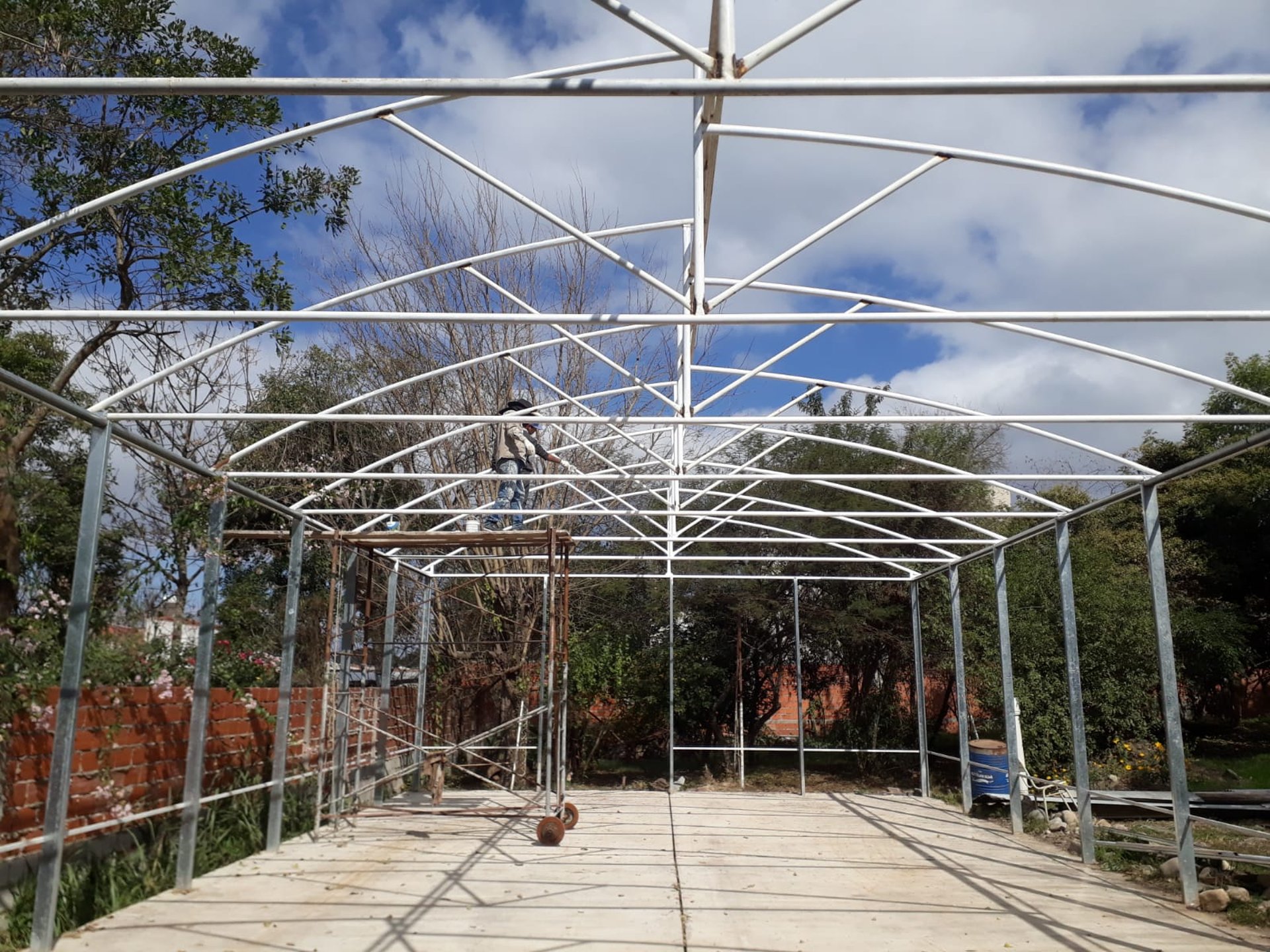 black and white bed linen