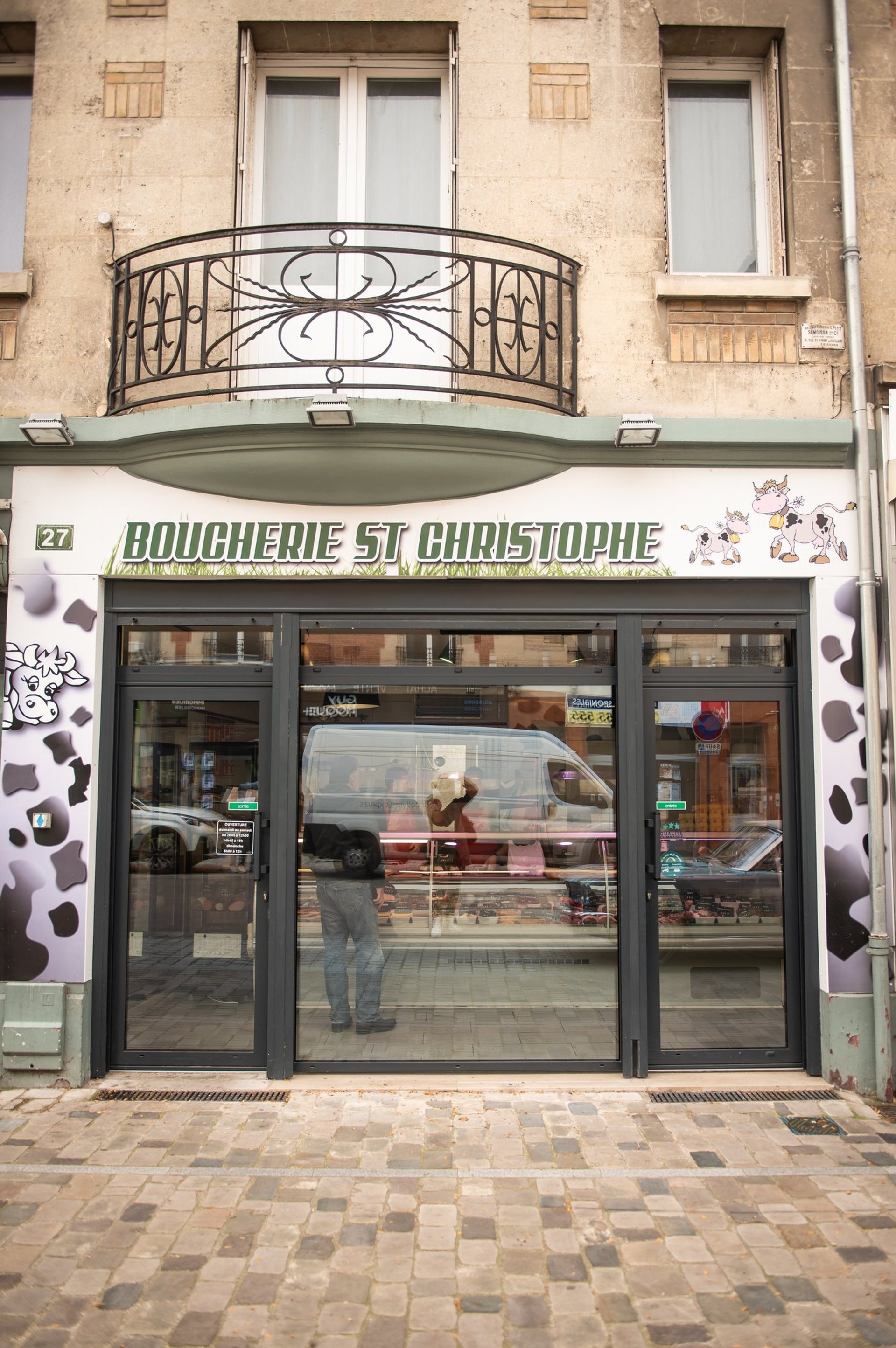 black and brown leather padded tub sofa