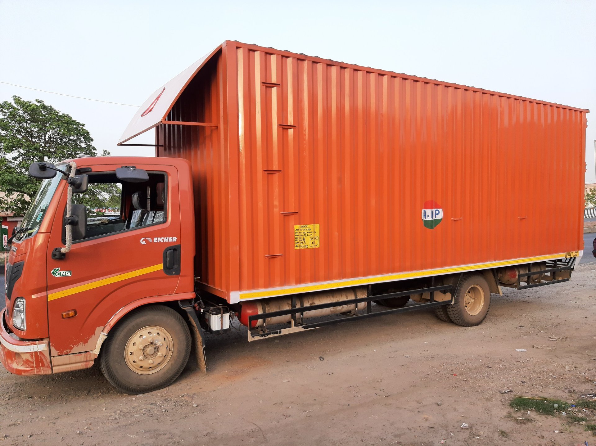 black and brown leather padded tub sofa