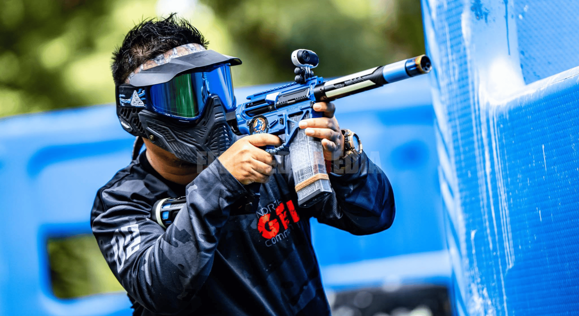 an abstract photo of a curved building with a blue sky in the background