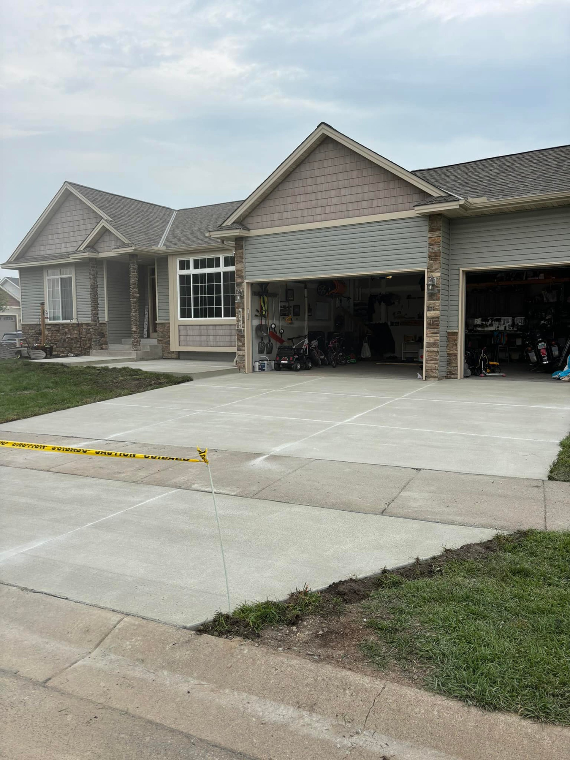 concrete-driveway-in-monticello-mn.jpg