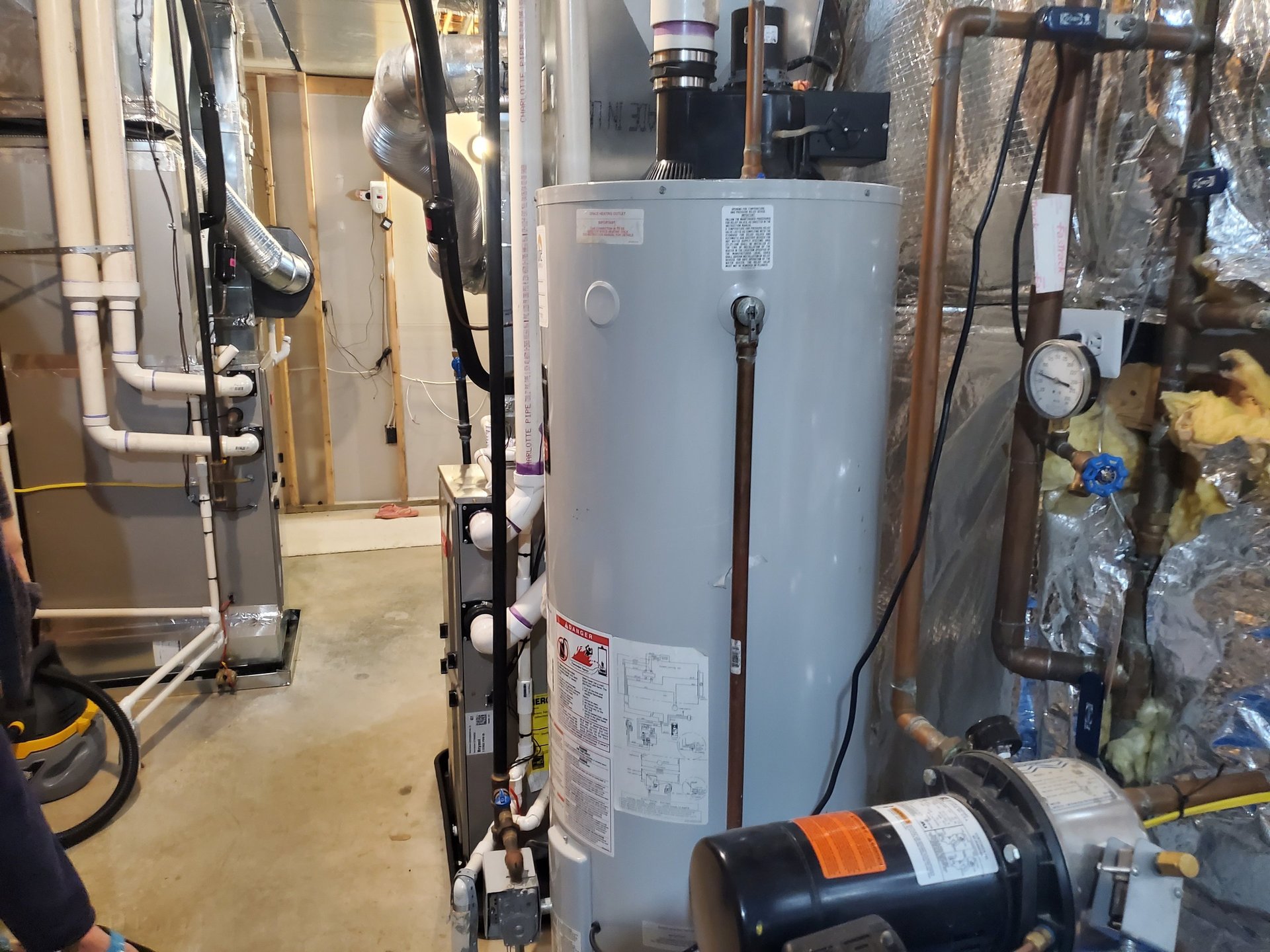 Water heater installation in Rockville, Maryland performed by WaterHeatersNearMe.pro, specialists gas, electric, and hybrid