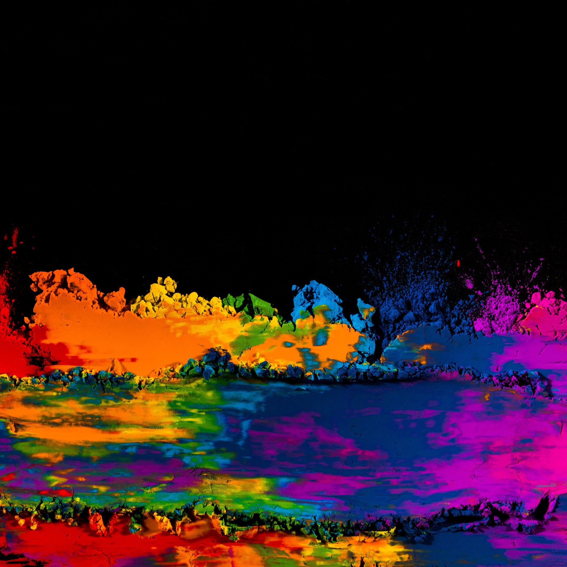 black and white bed linen