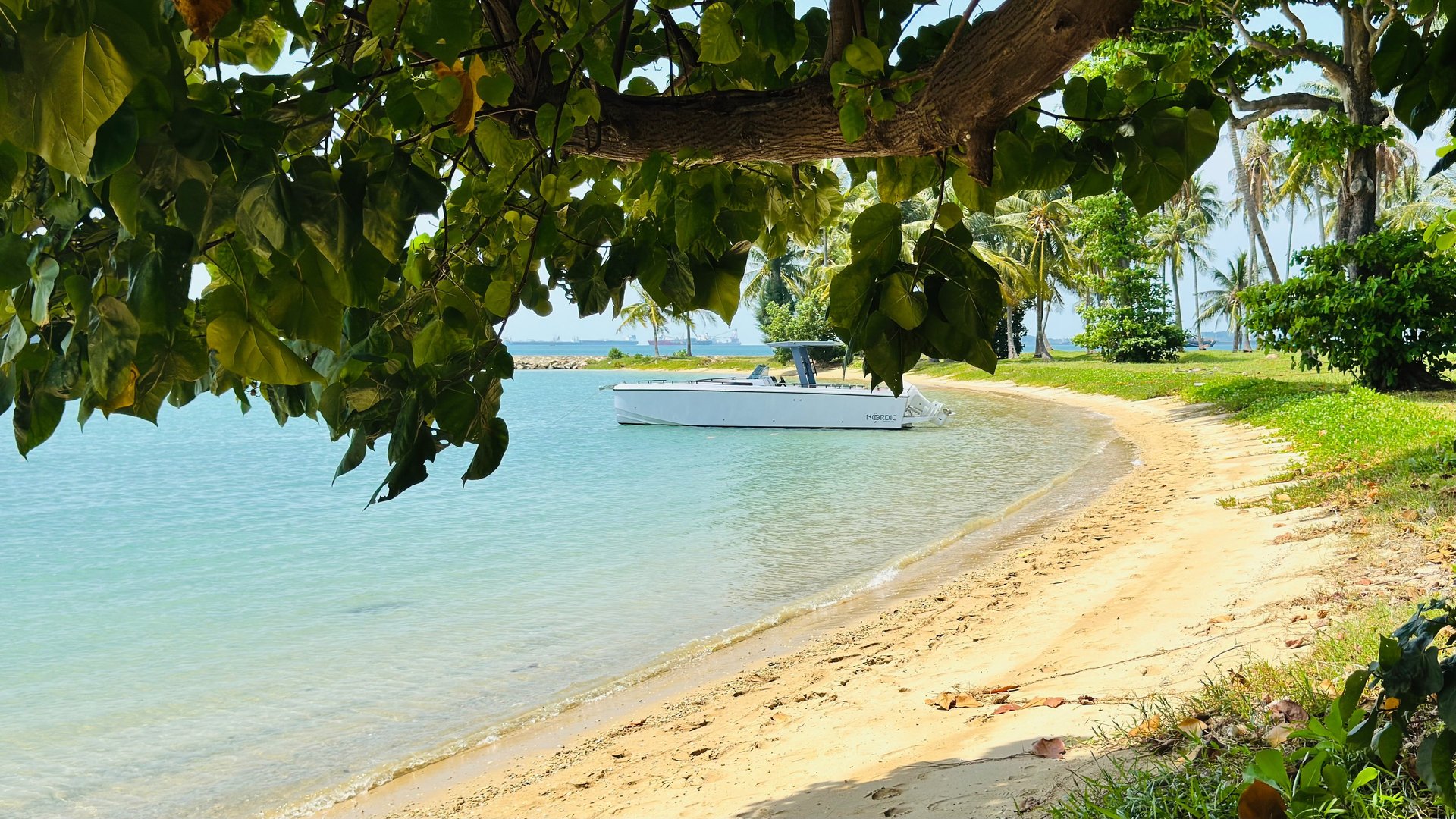 black and brown leather padded tub sofa