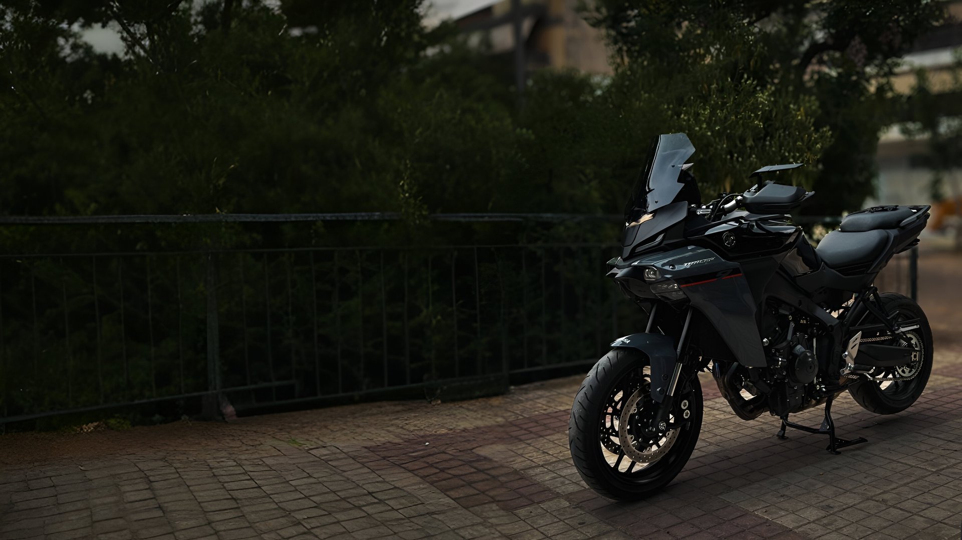 yamaha Tracer 9 2025 with vasileiadisworks front wing