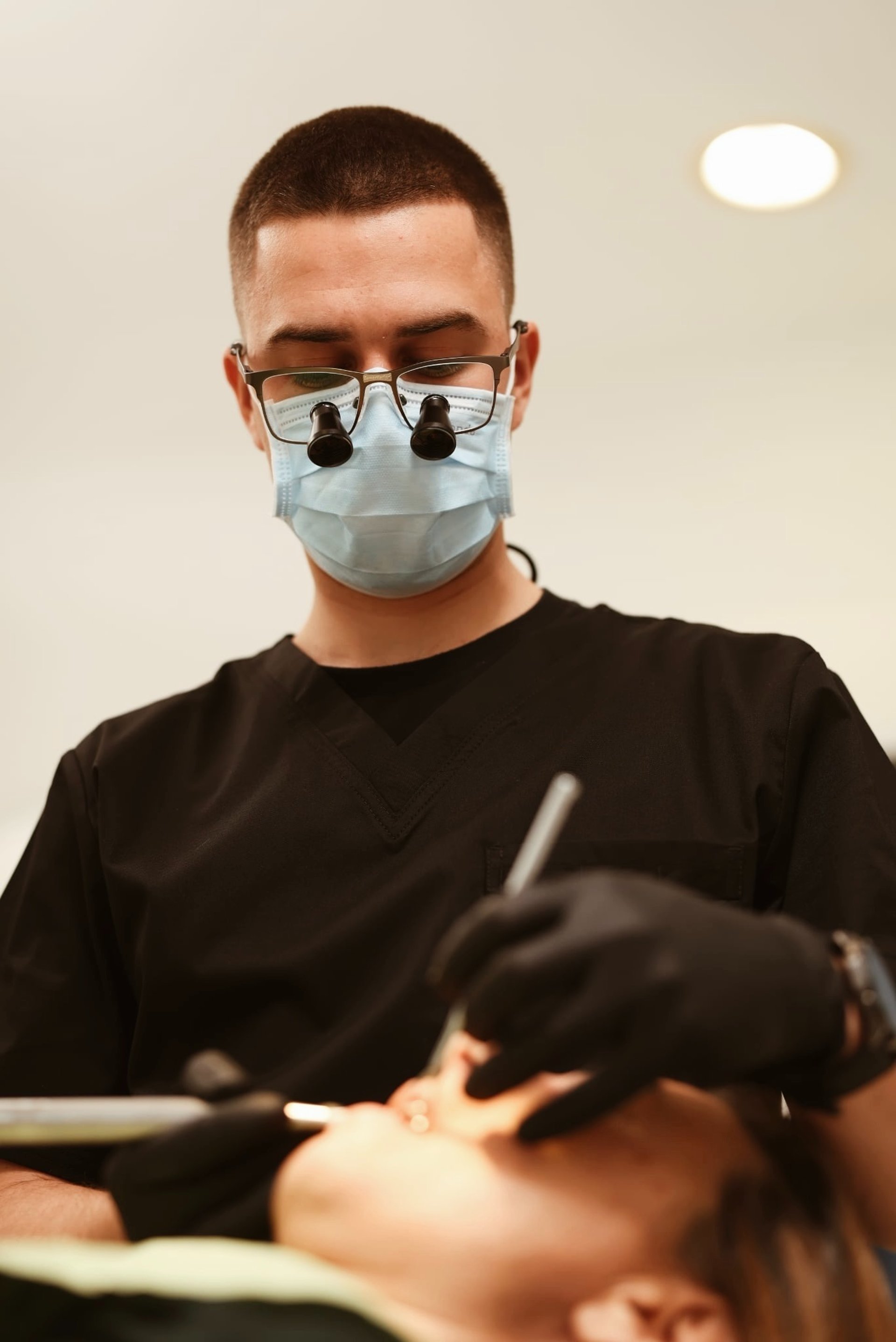 black and white bed linen