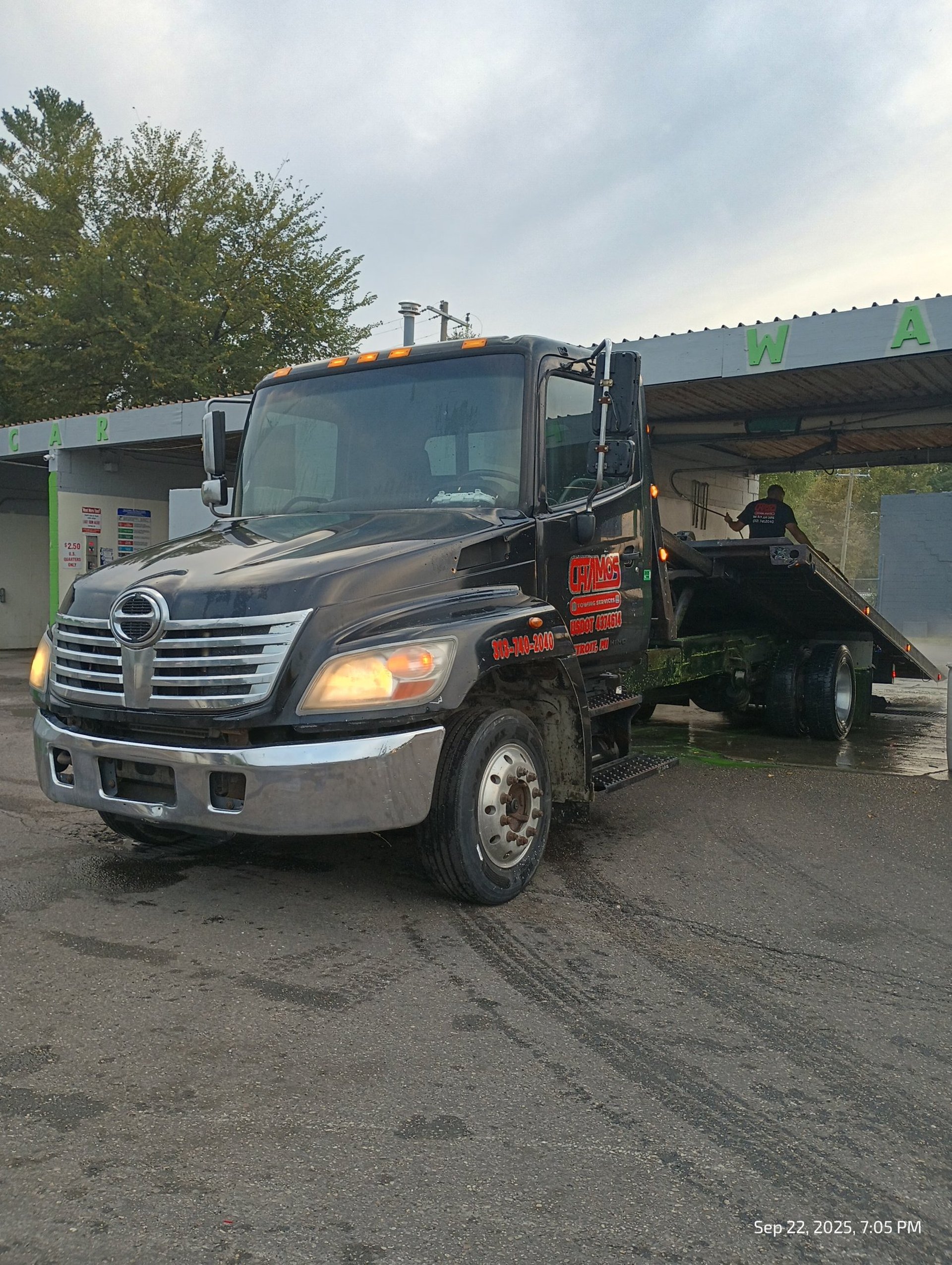 Cash for junk cars pickup in Detroit