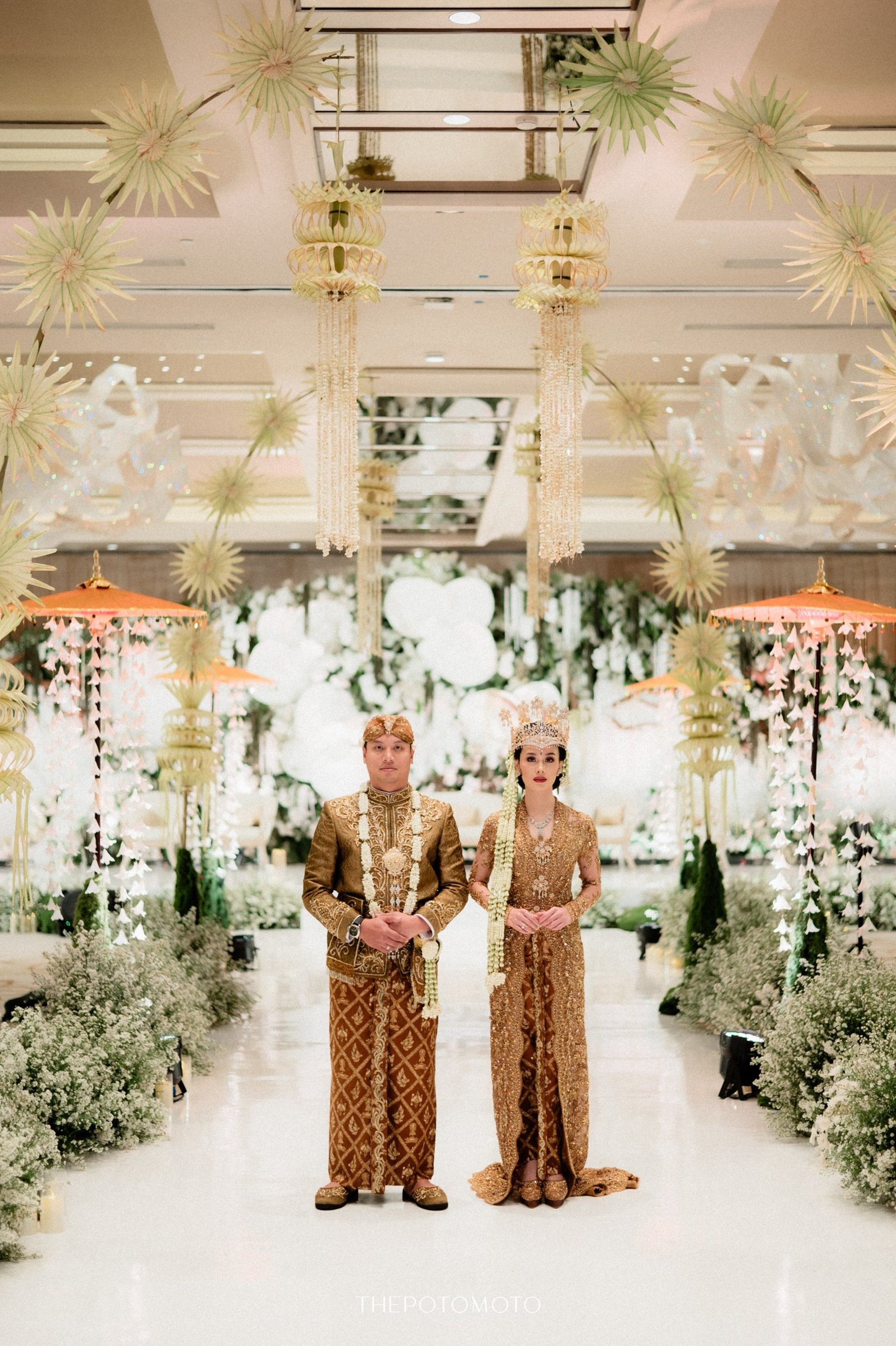 black and brown leather padded tub sofa