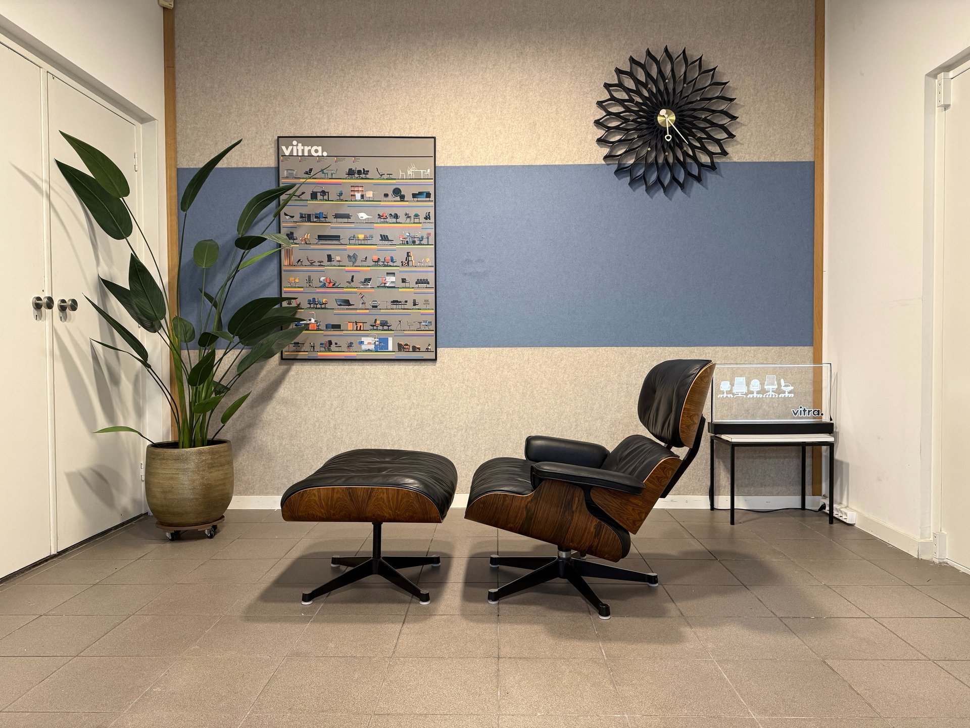 black and white bed linen