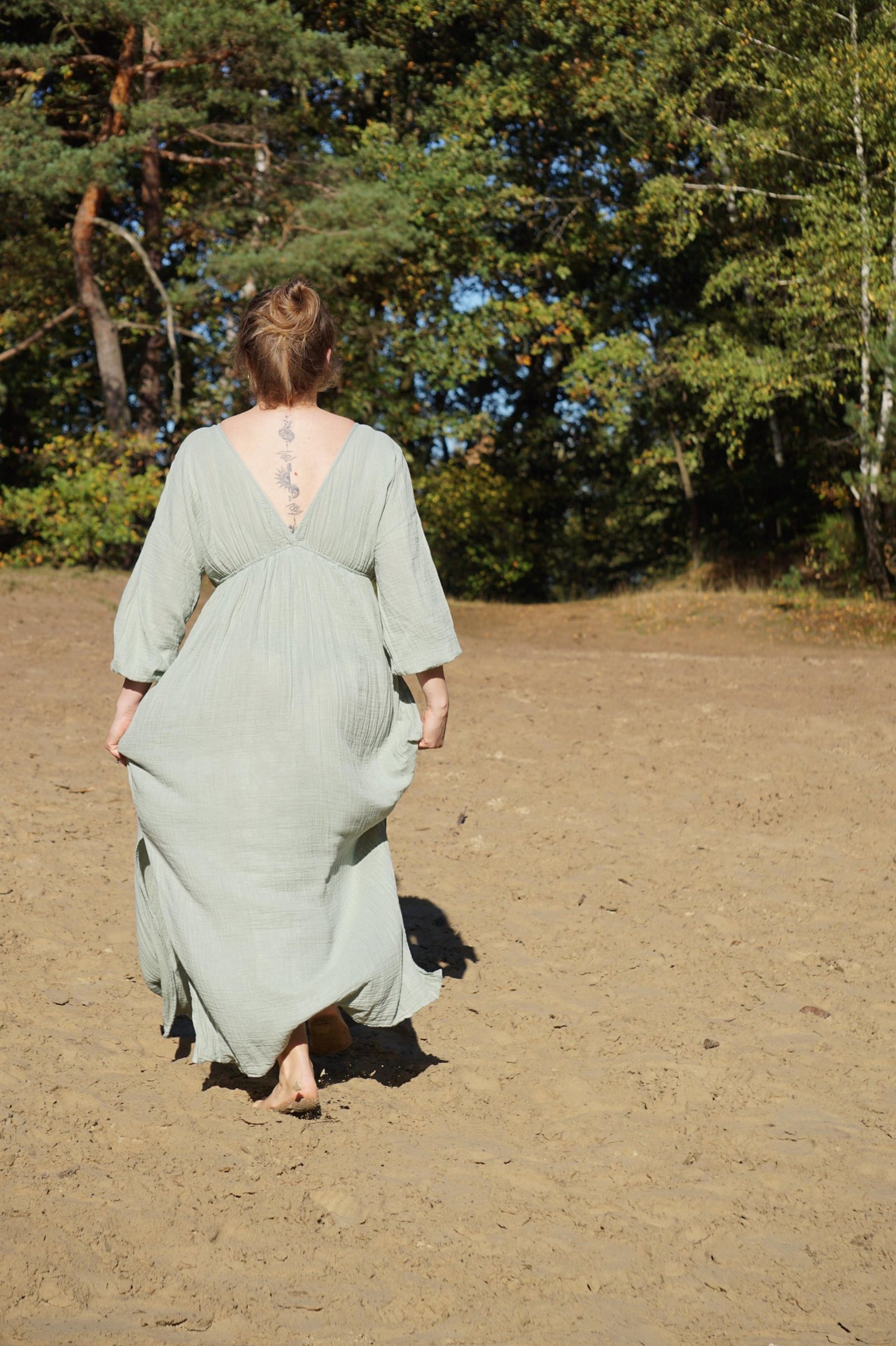 black and white bed linen