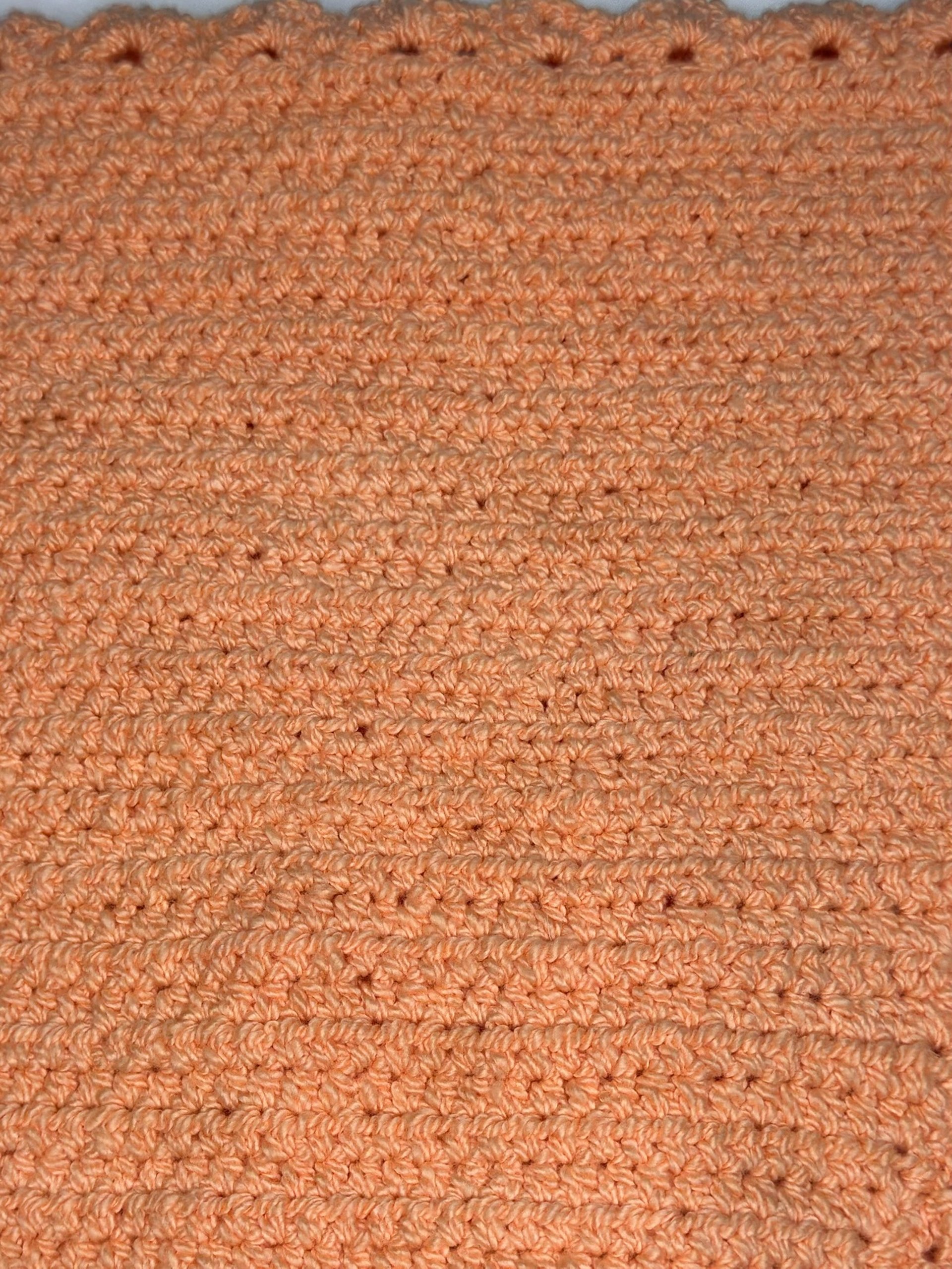 gray computer monitor