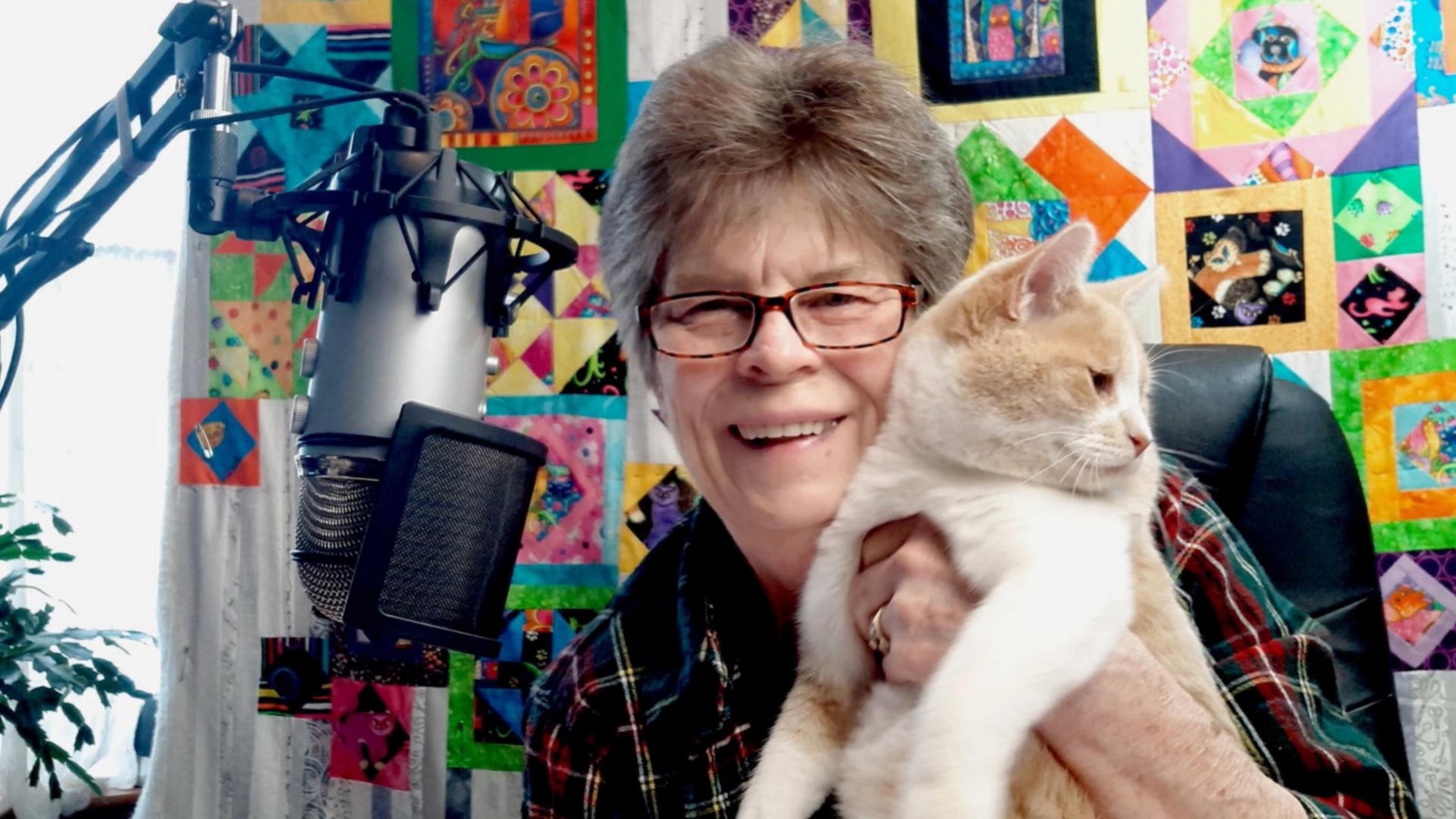 black and white bed linen