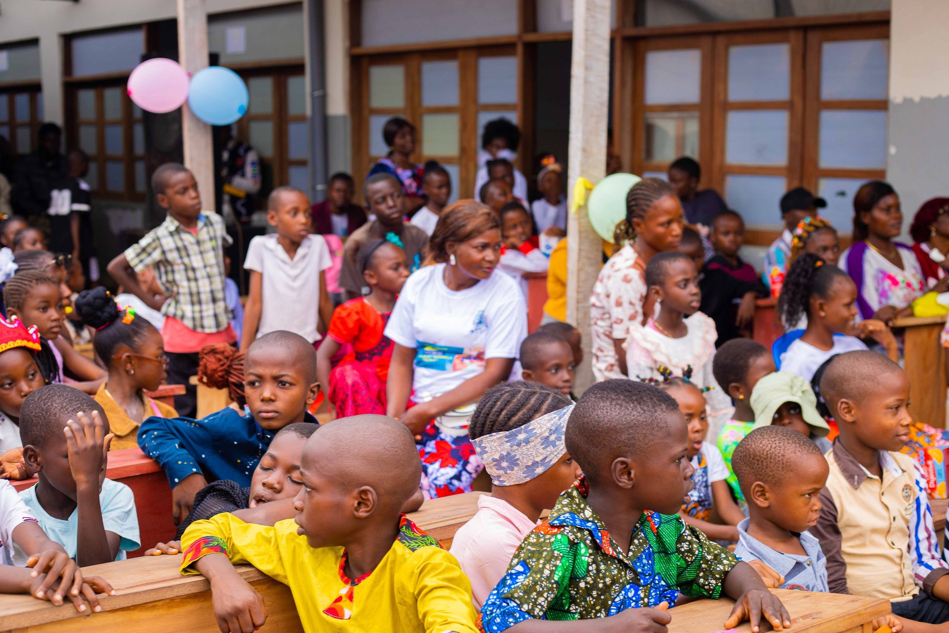 black and brown leather padded tub sofa