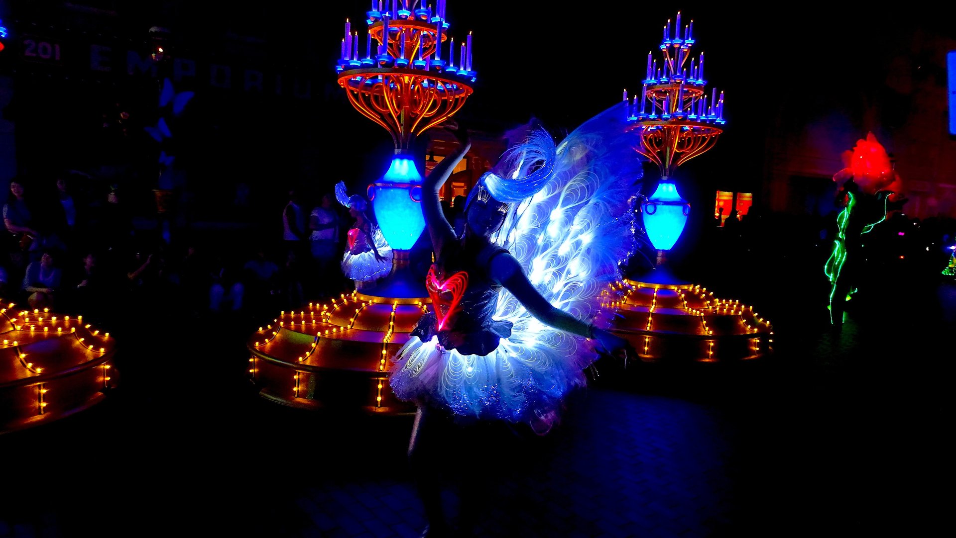 black and brown leather padded tub sofa