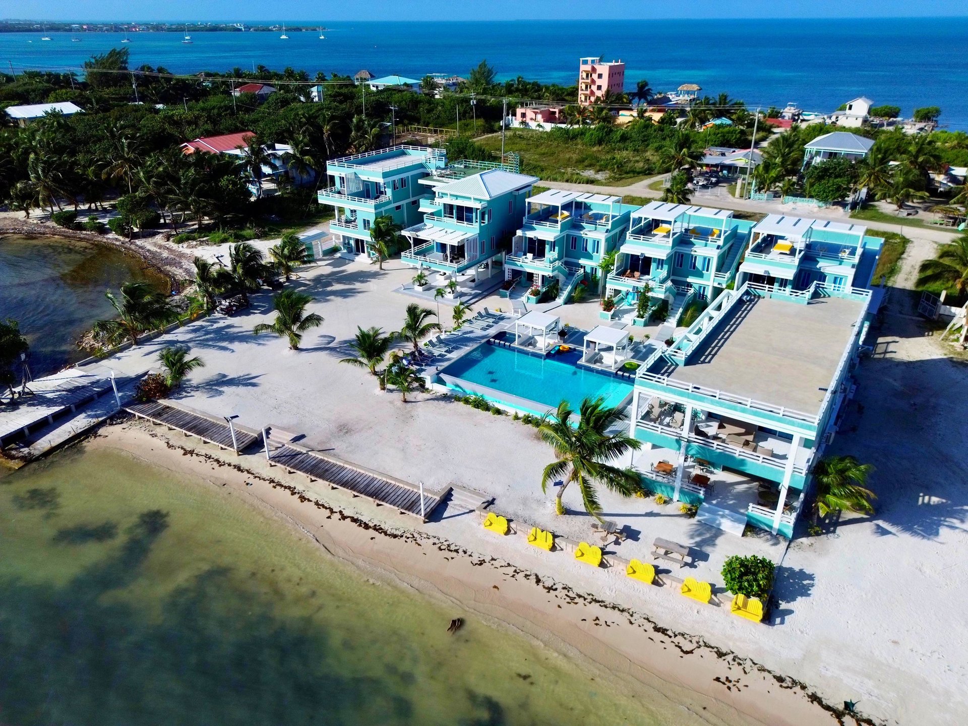 black and white bed linen