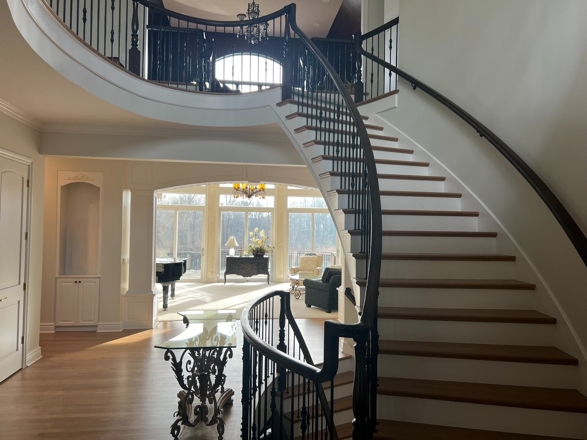 black and white bed linen