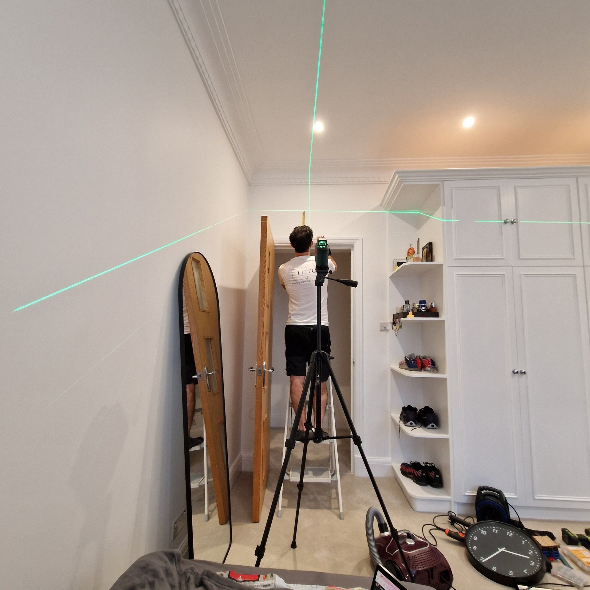 black and white bed linen