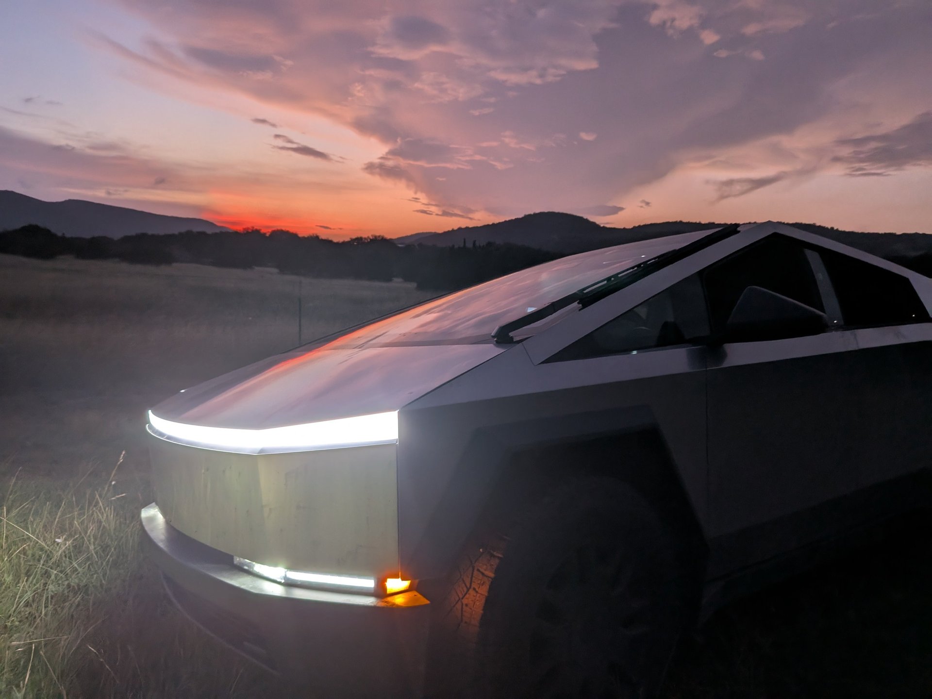 black and brown leather padded tub sofa