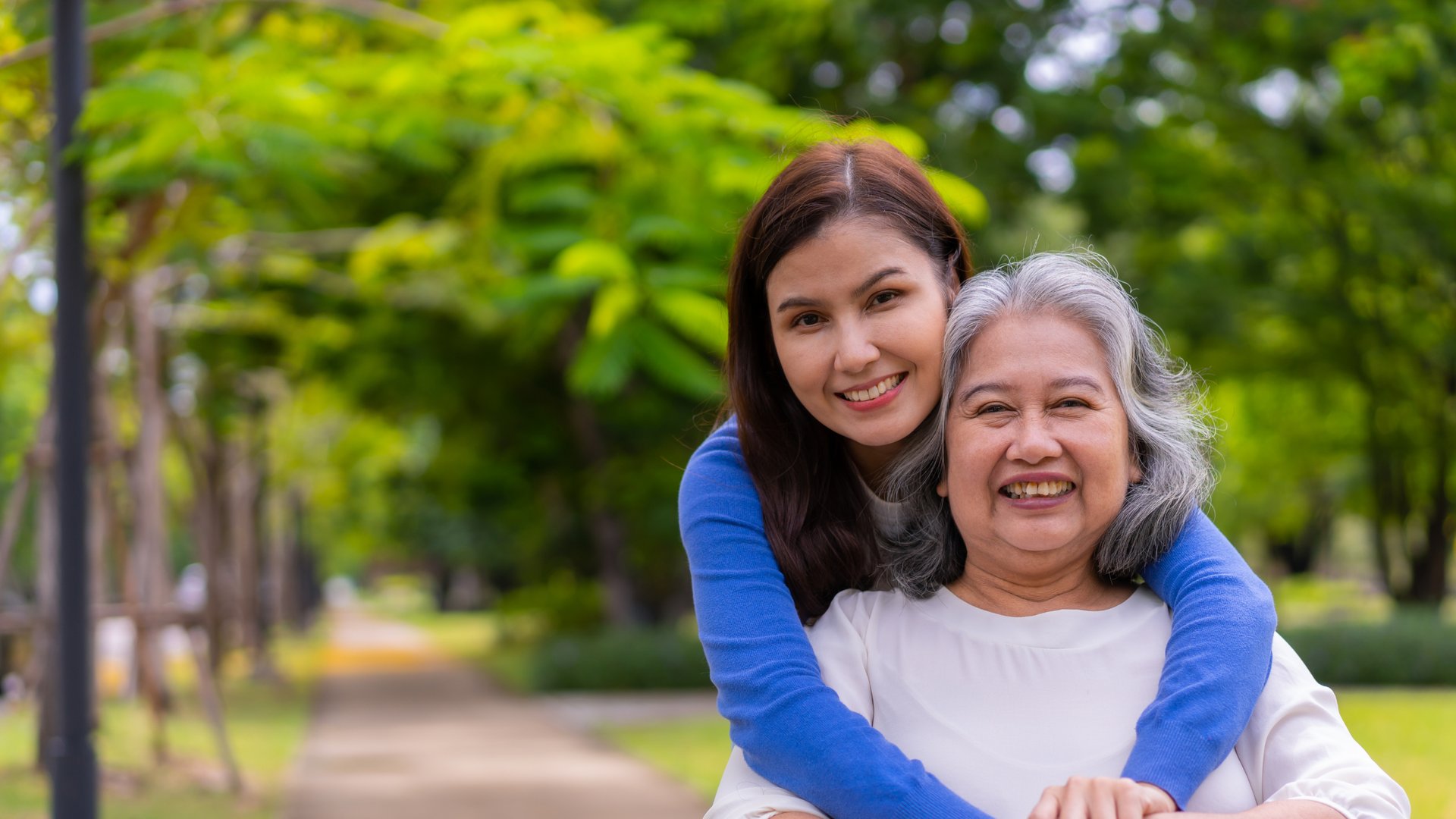 man wearing white dress shirt