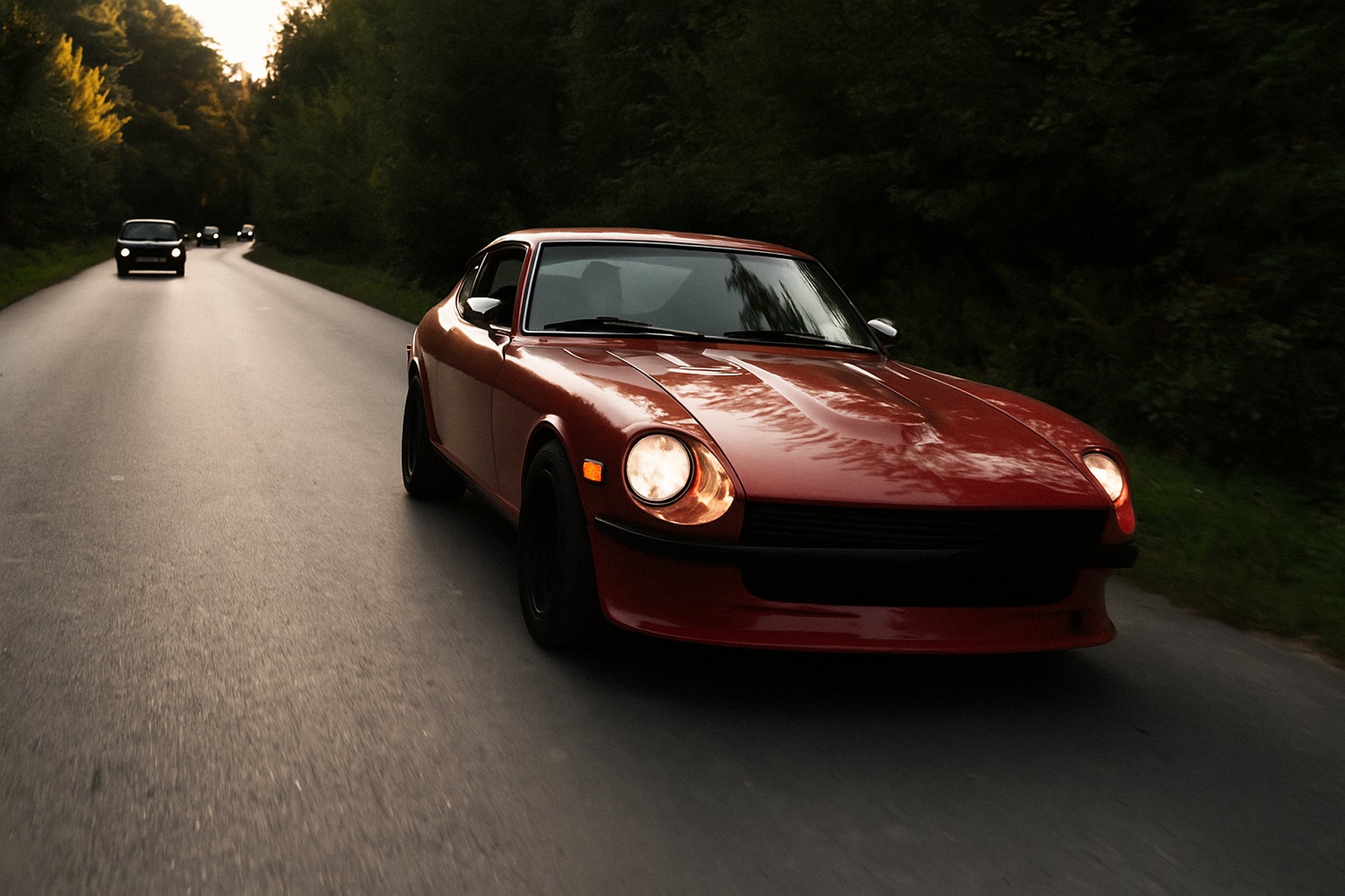 black and brown leather padded tub sofa
