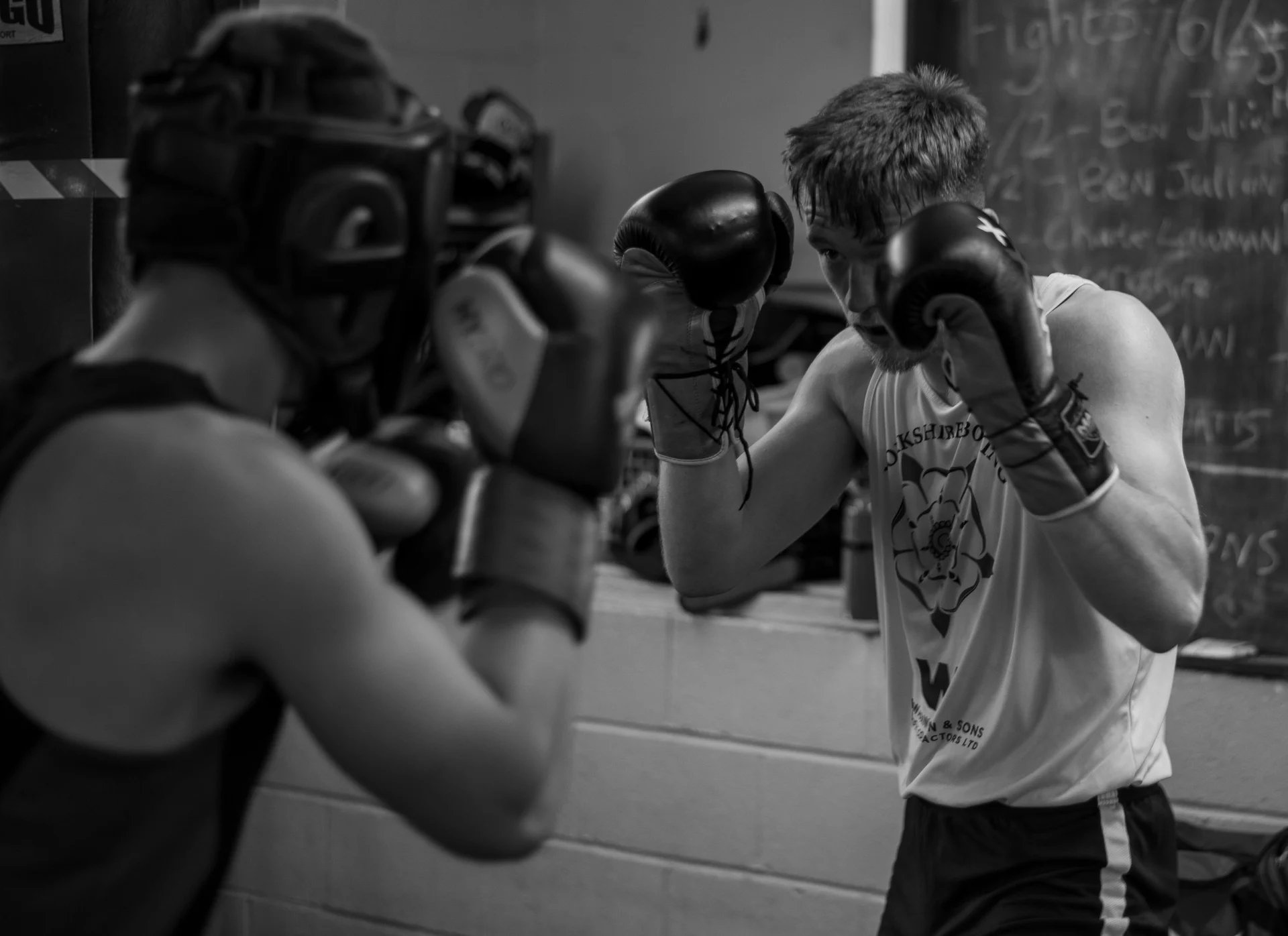 black and white bed linen