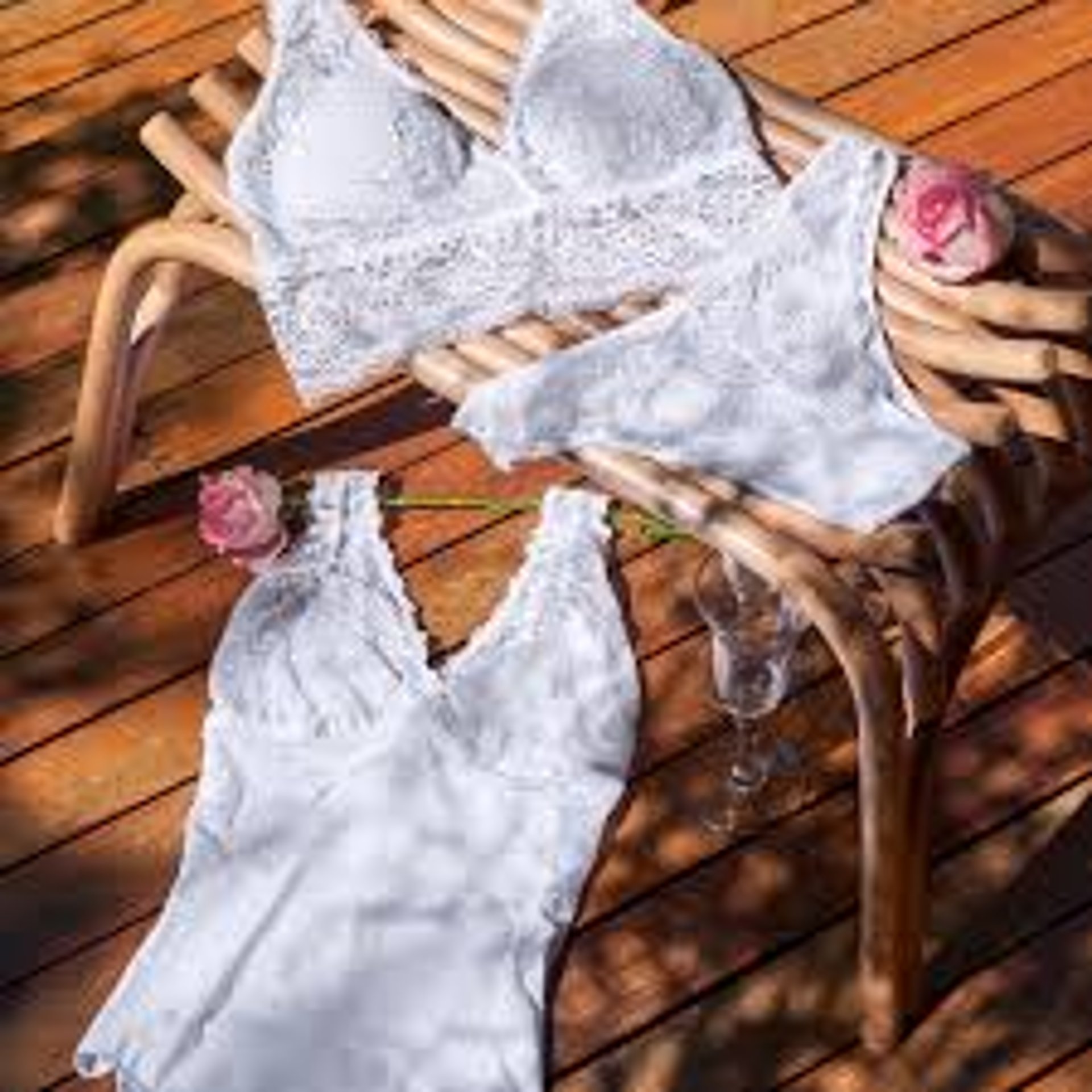 black and white bed linen