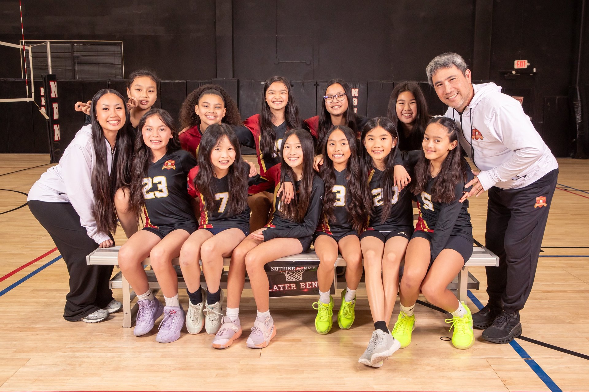 black and white bed linen