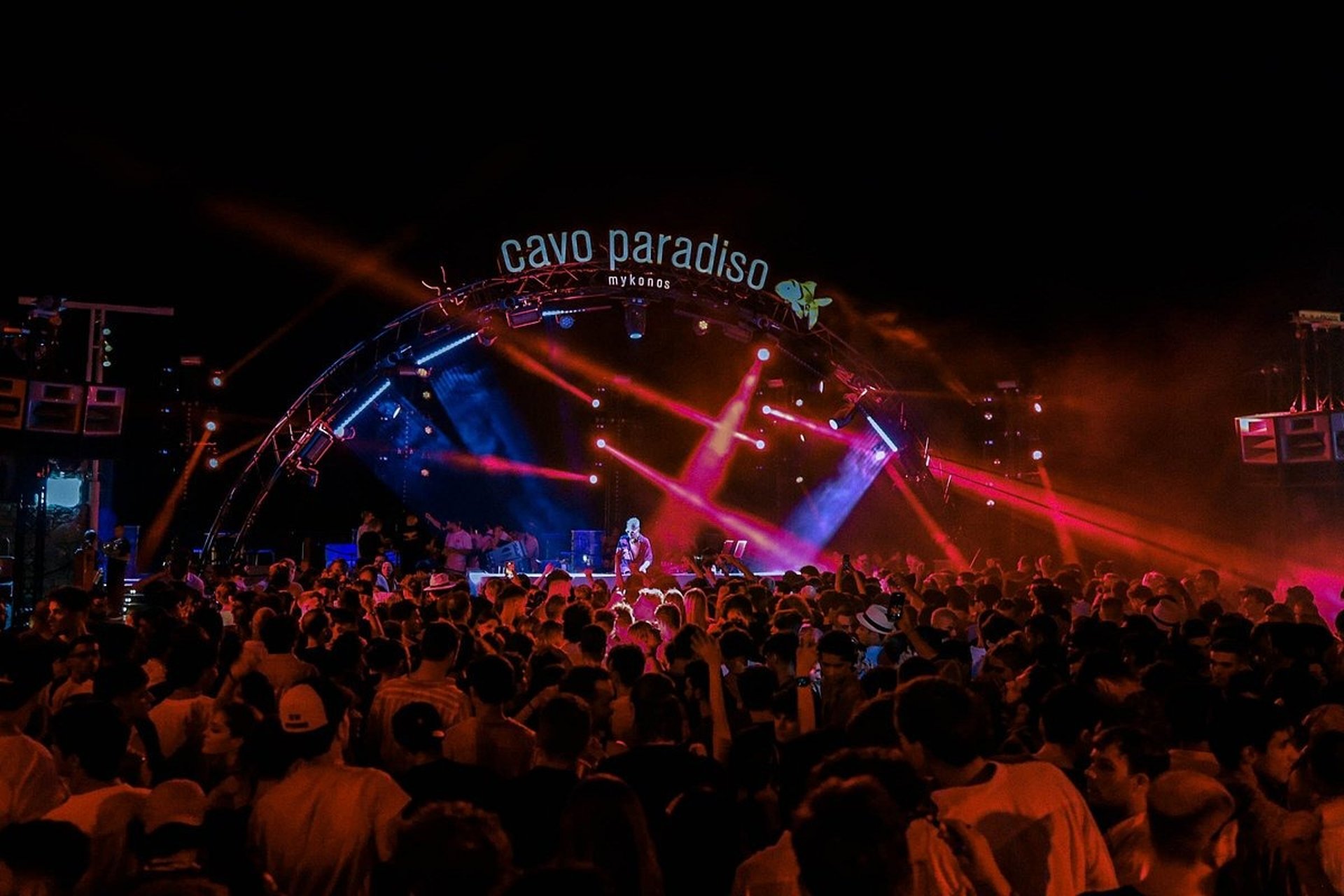 Cavo Paradiso Mykonos Transfer - Vip - Van to scorpios