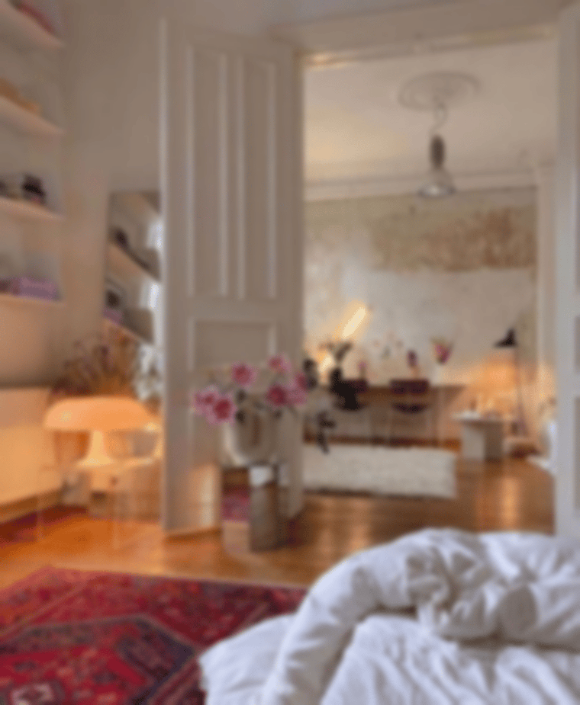black and white bed linen