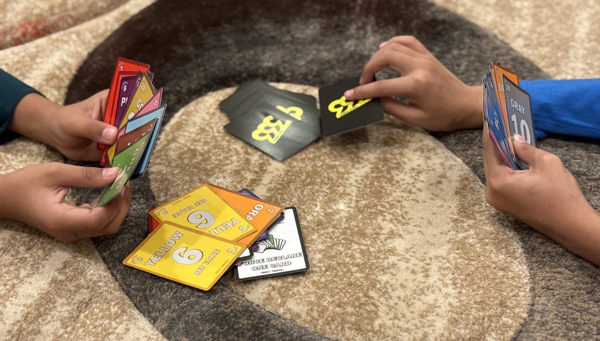 black and white bed linen