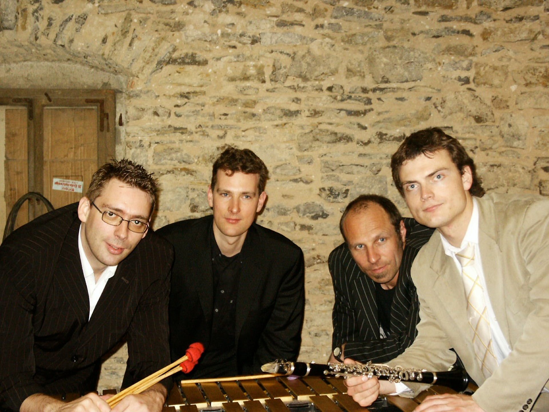 black and white bed linen