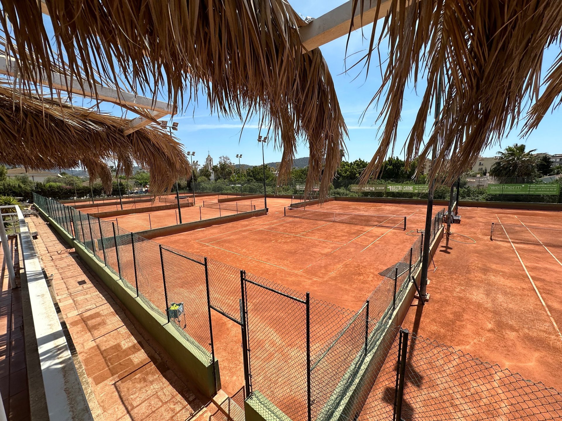 black and brown leather padded tub sofa