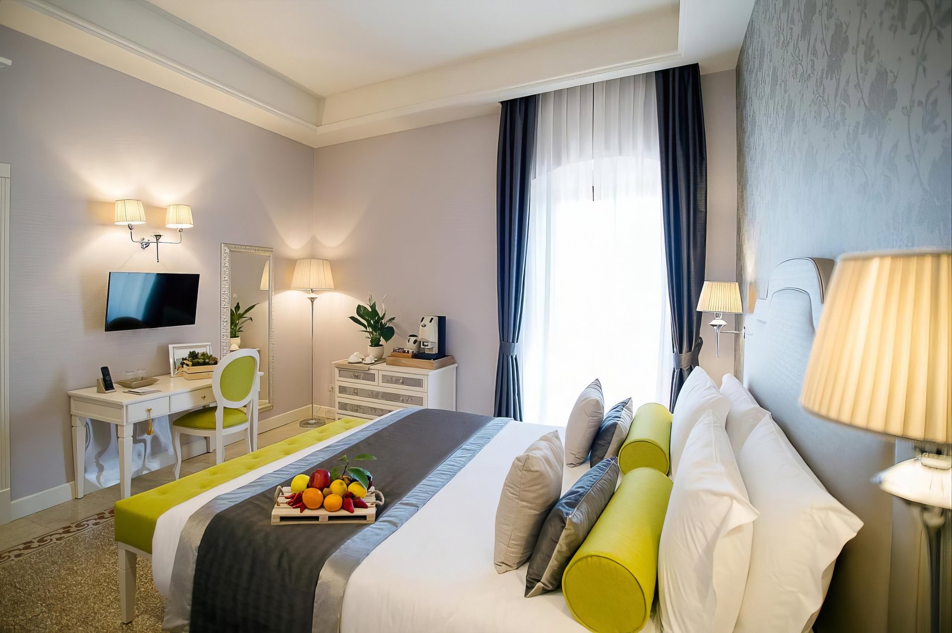 black and white bed linen