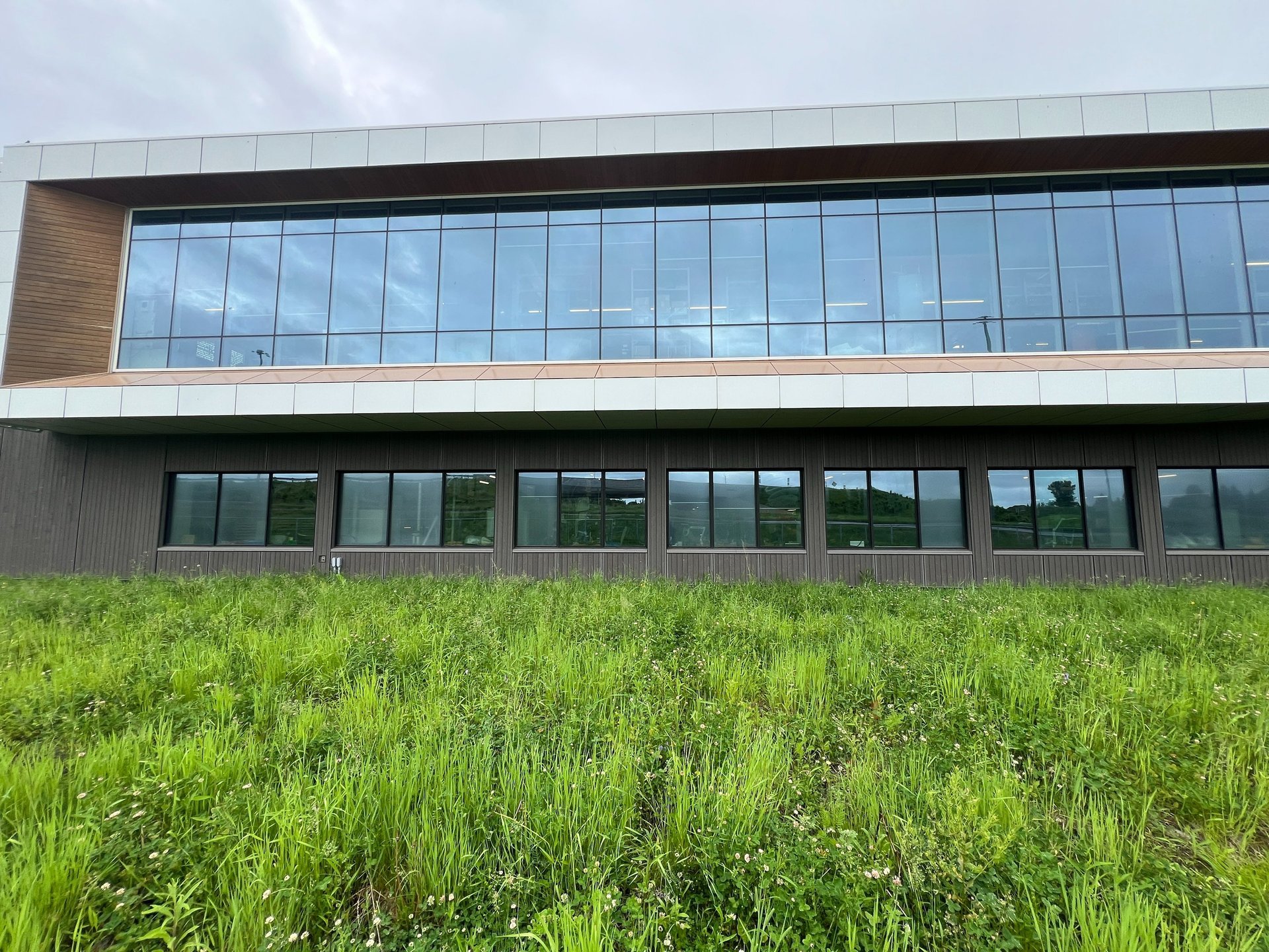 Lavage de vitres intérieur et extérieur à Québec et ces environs