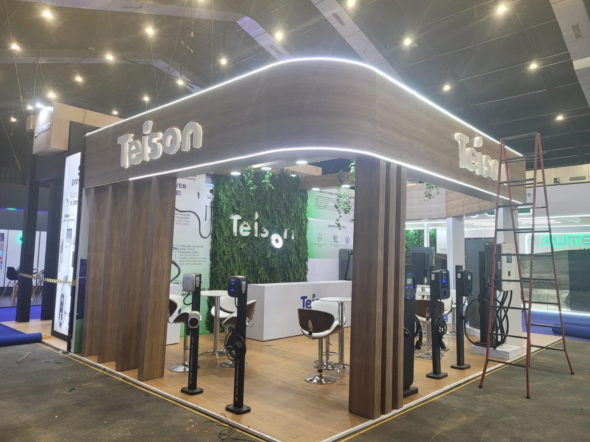 black and brown leather padded tub sofa