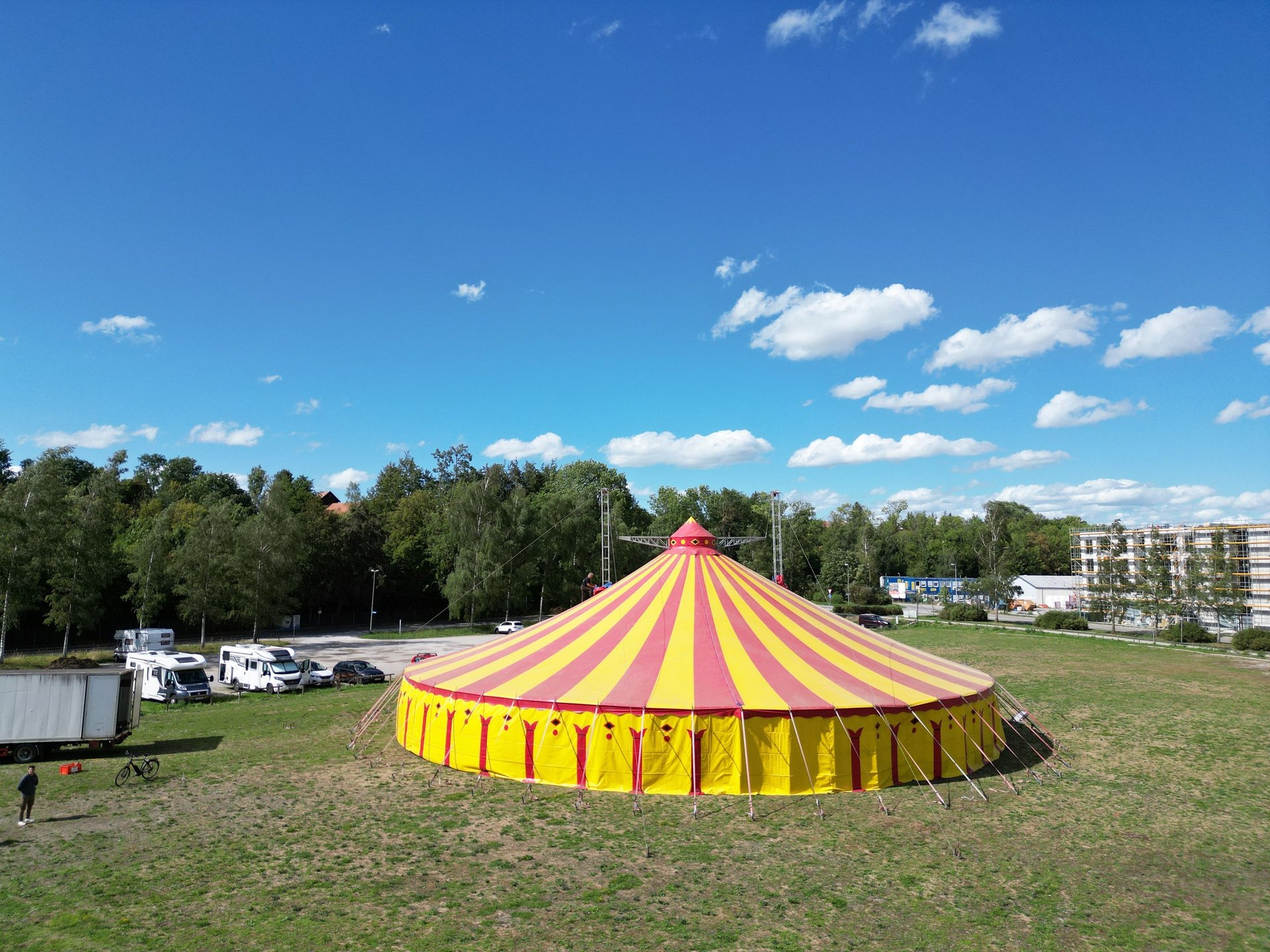 black and brown leather padded tub sofa