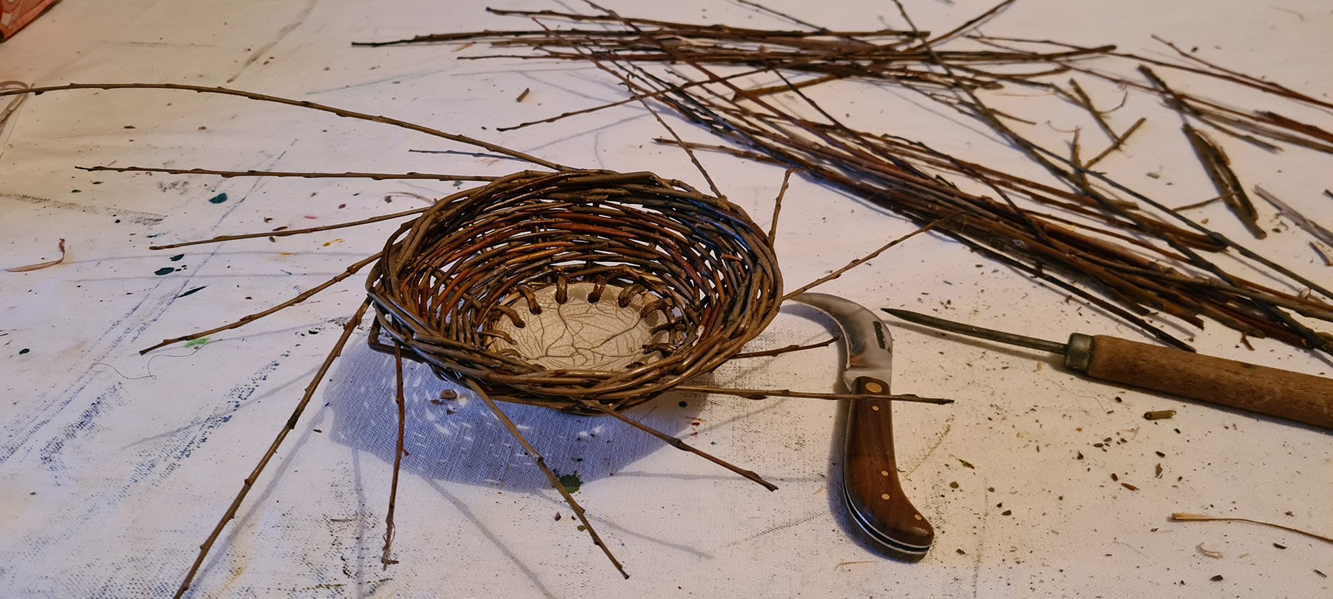 black and white bed linen