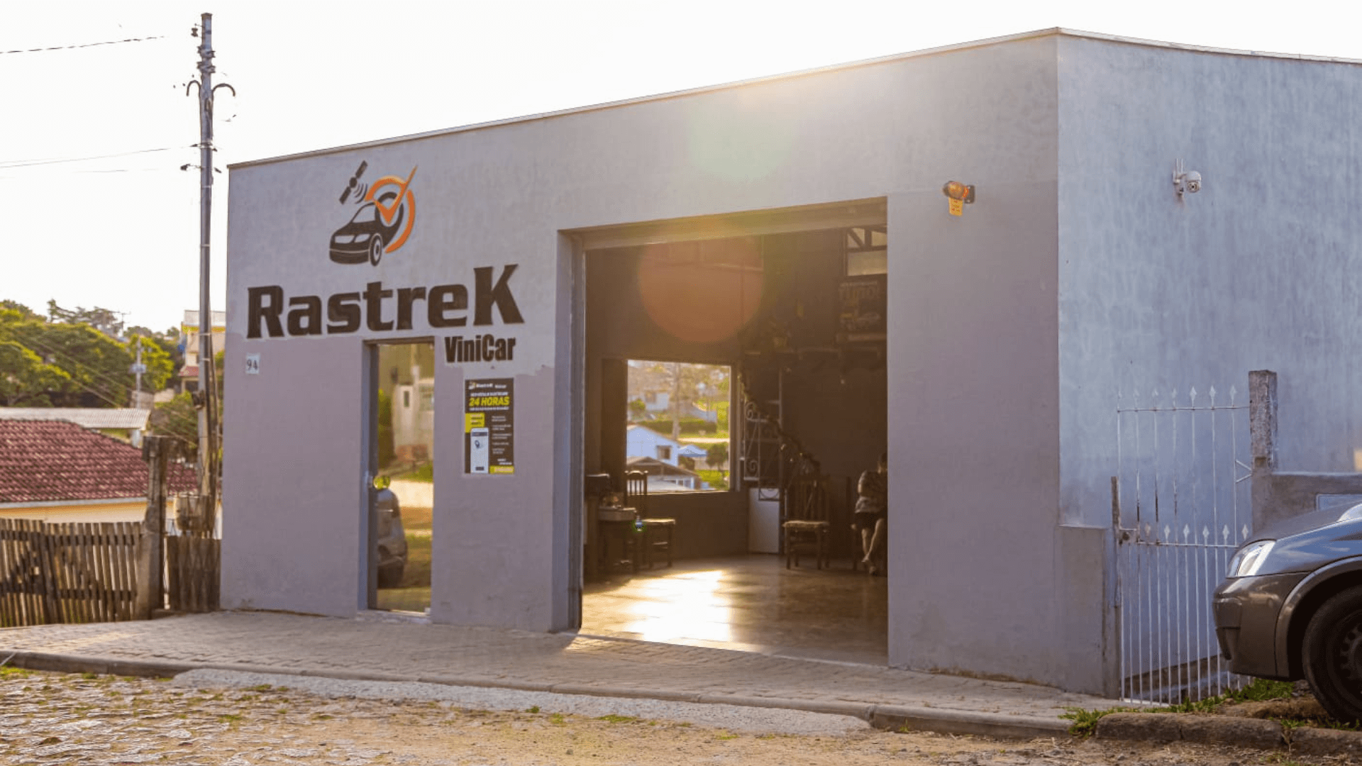 Fachada da Rastrek Vinicar, loja de rastreador veicular em Viamão RS